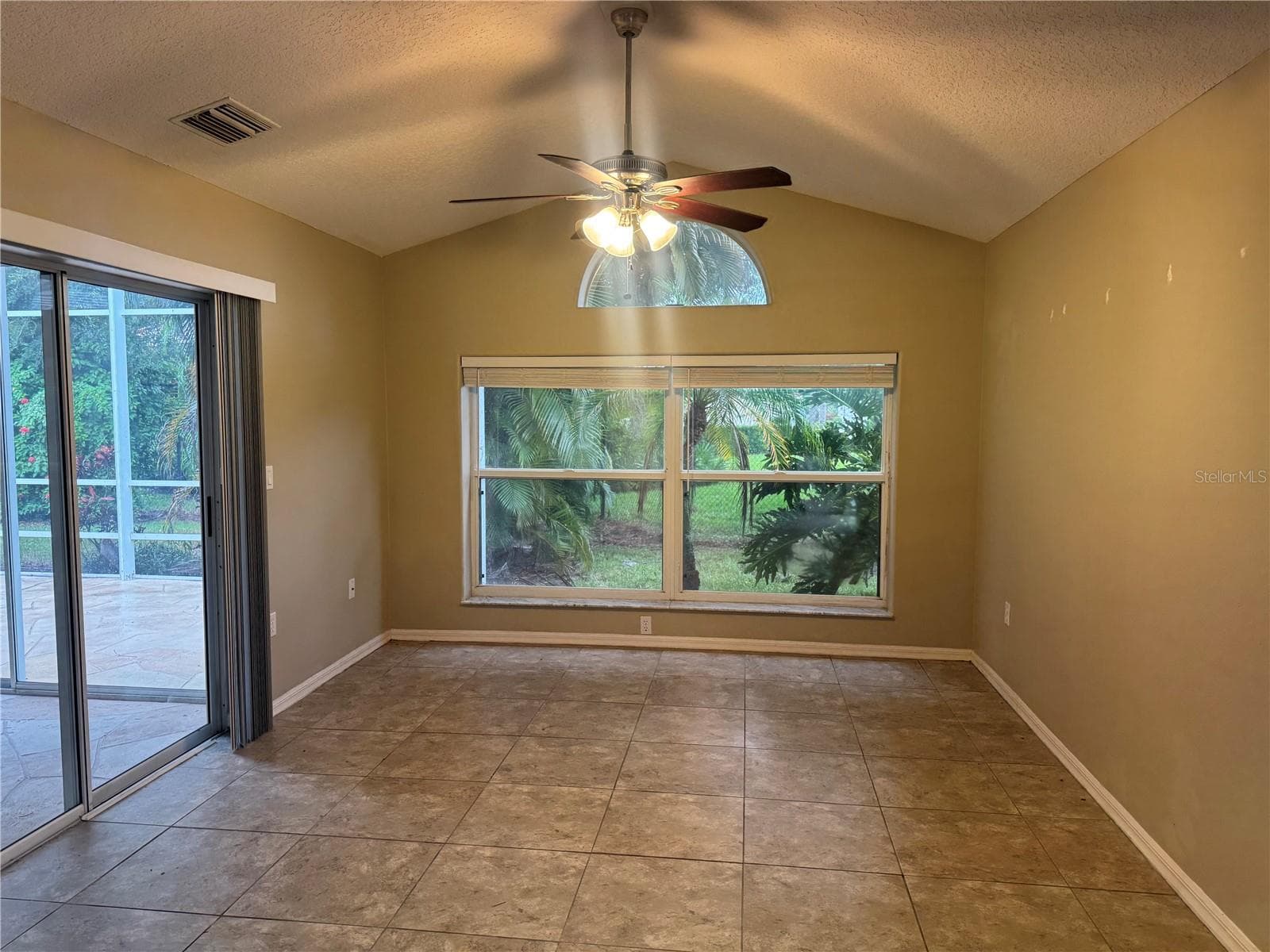 Single Family Residence at 1024 HARBOR TOWN DR, VENICE, photo 8 of 29