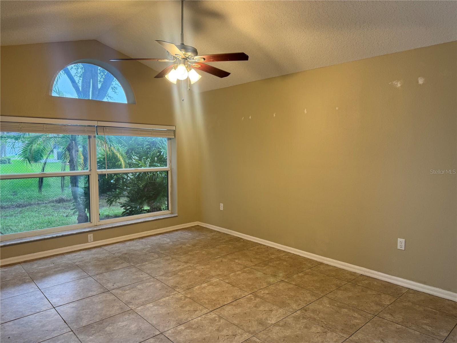 Single Family Residence at 1024 HARBOR TOWN DR, VENICE, photo 10 of 29