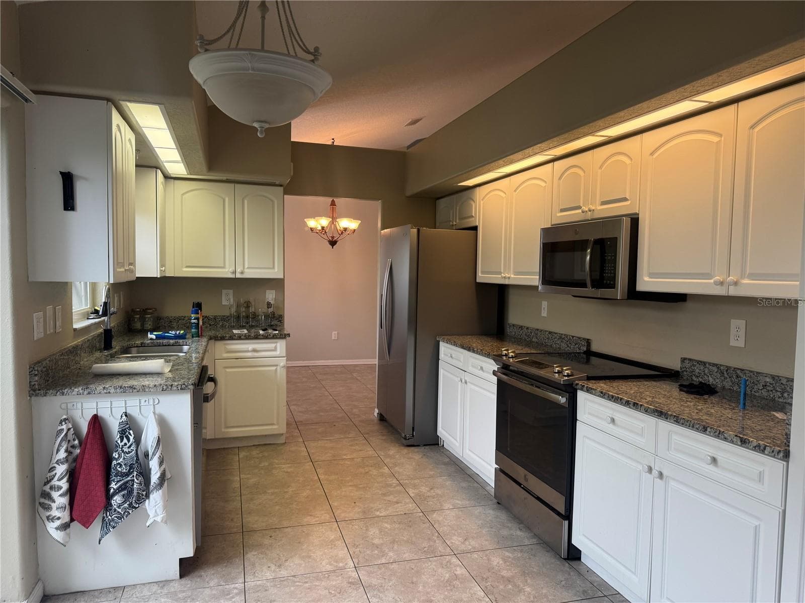 Single Family Residence at 1024 HARBOR TOWN DR, VENICE, photo 15 of 29