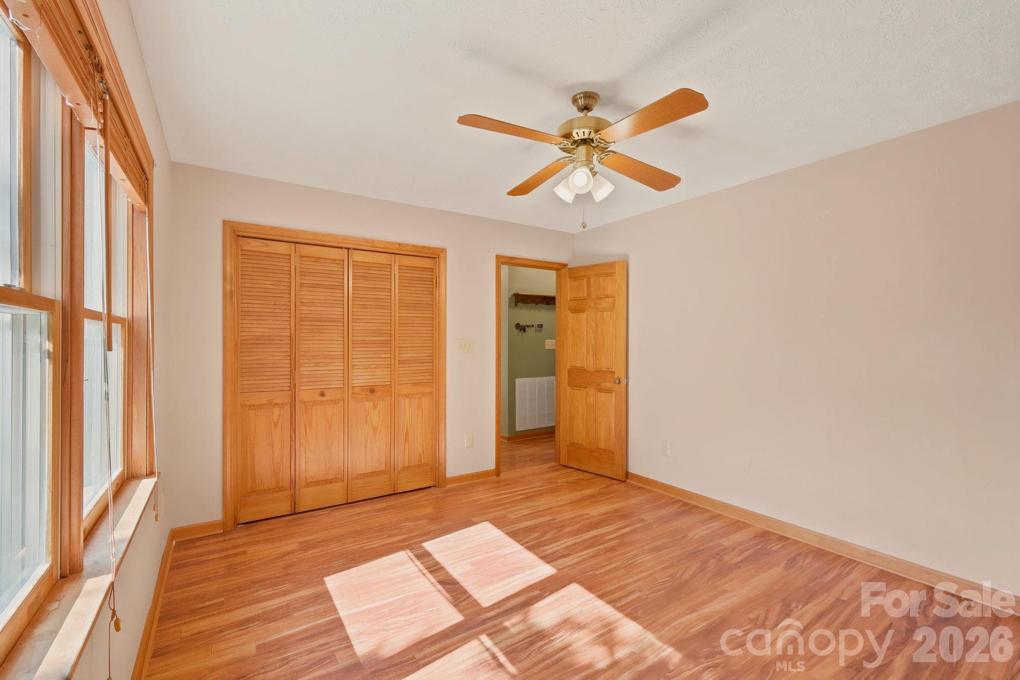 Primary Bedroom - 610 Alpine Way, Todd