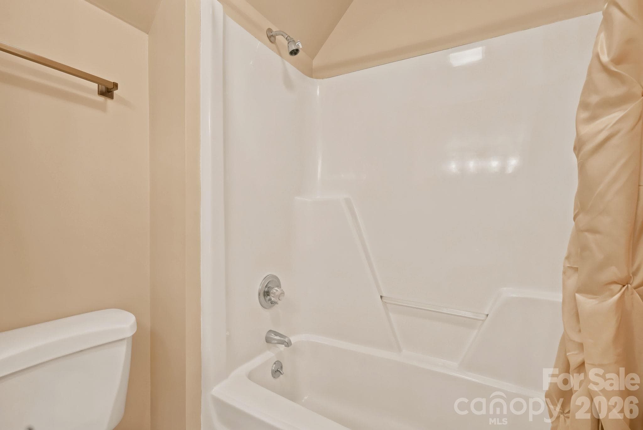 2nd Floor Bathroom 2 - 610 Alpine Way, Todd
