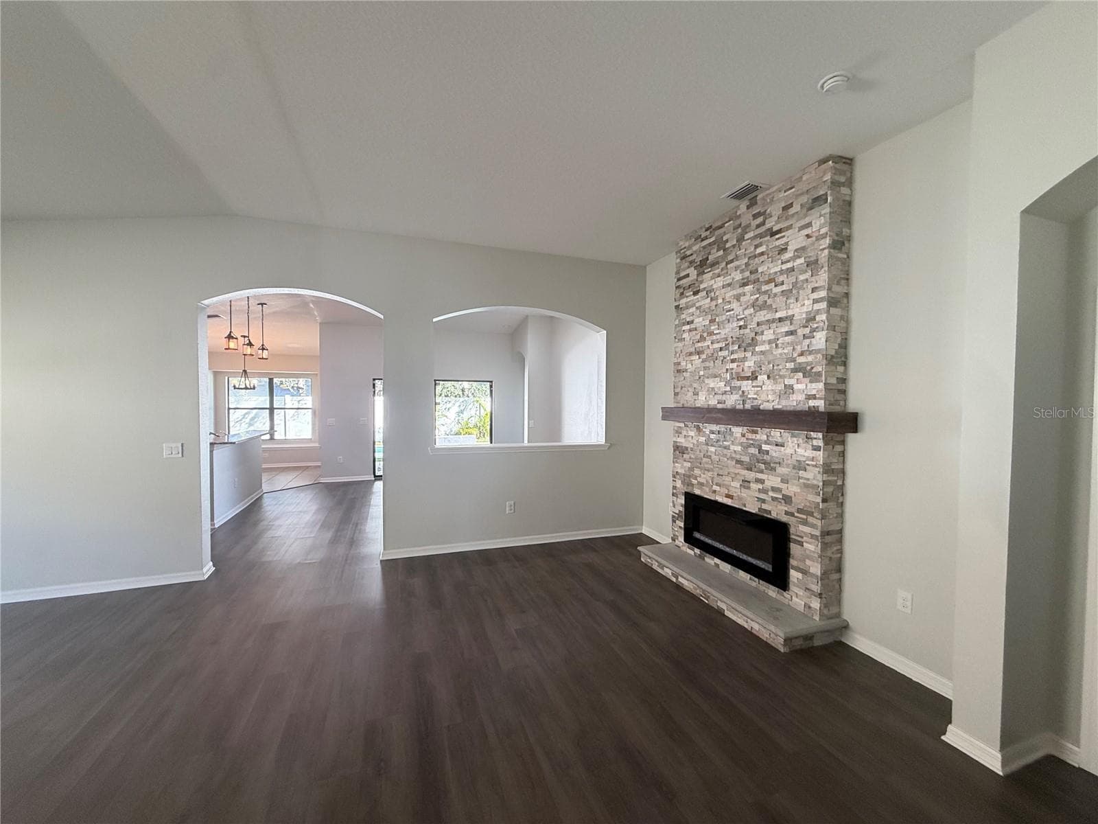 Single Family Residence at 14337 SALTBY PL, SPRING HILL, photo 2 of 29