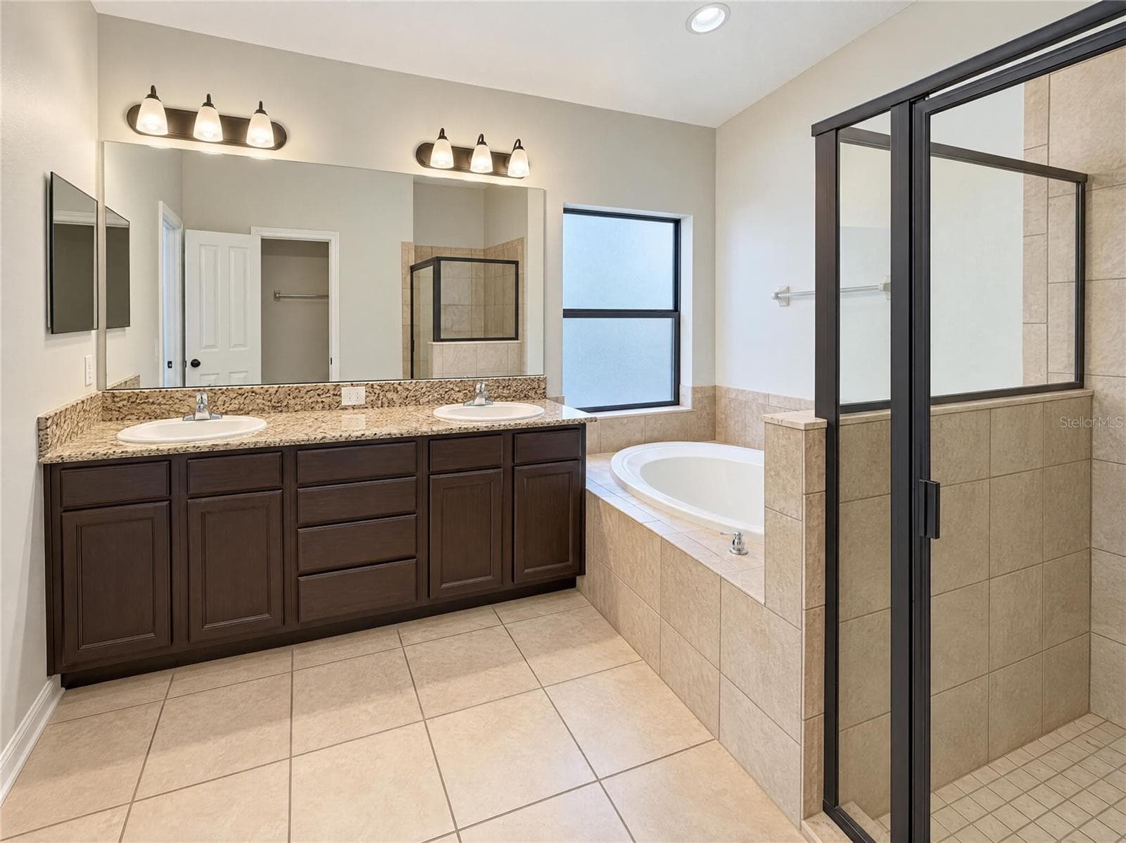 Single Family Residence at 14337 SALTBY PL, SPRING HILL, photo 19 of 29