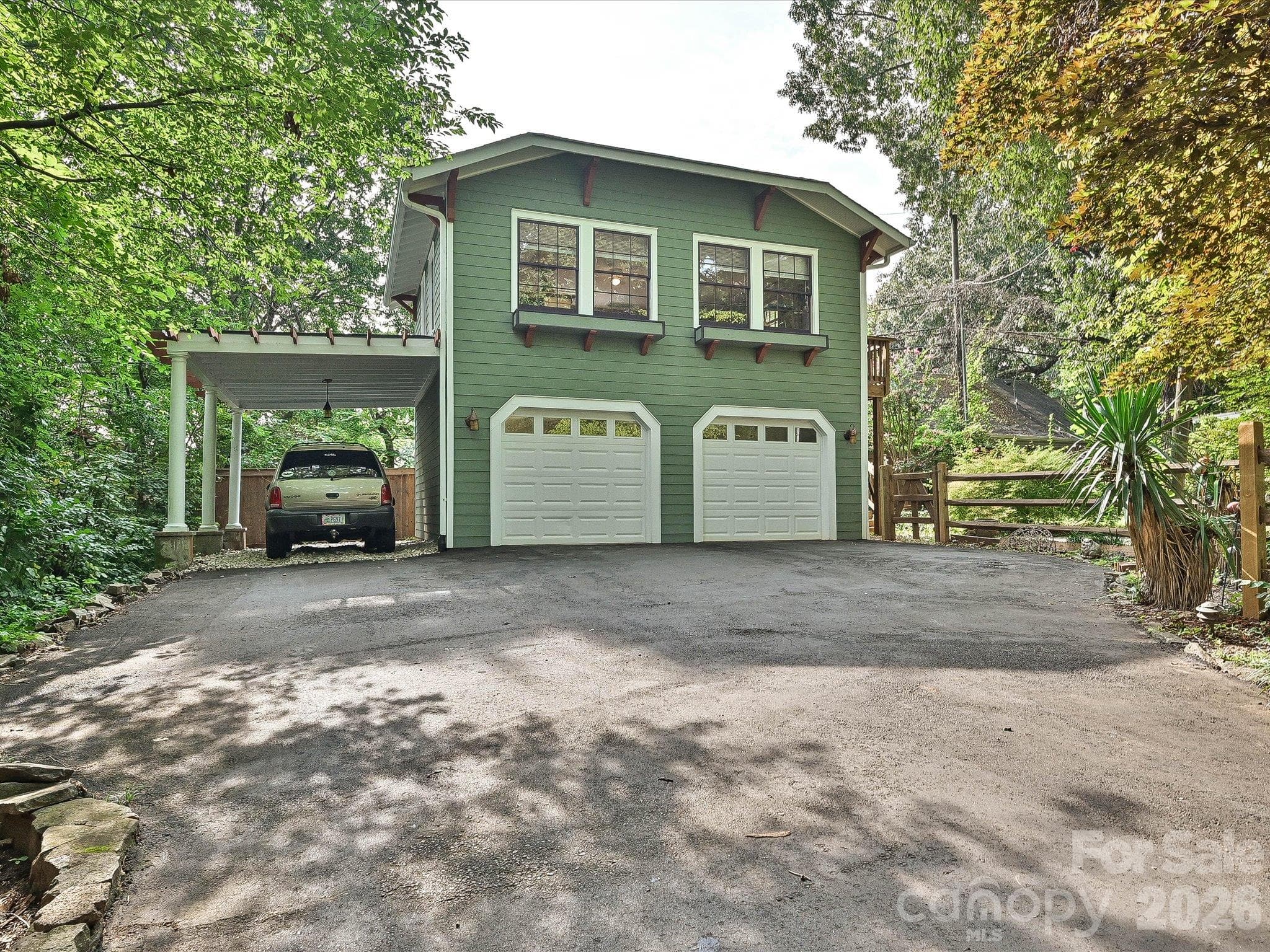 Single Family Residence at 1532 The Plaza, Charlotte, photo 33 of 37