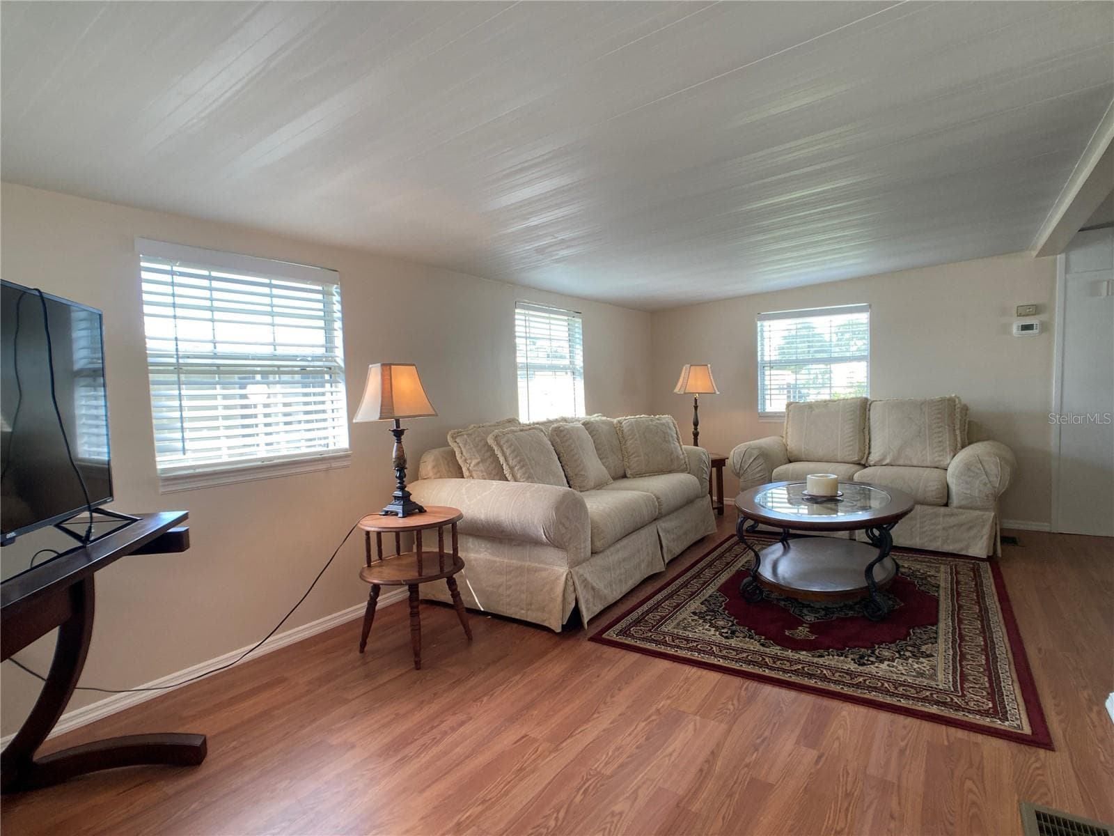 Living area as you enter the front door - 1710 7TH ST SW #44, RUSKIN