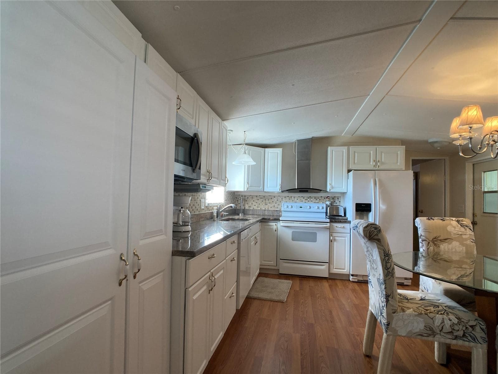 Manufactured Home at 1710 7TH ST SW #44, RUSKIN, photo 28 of 56