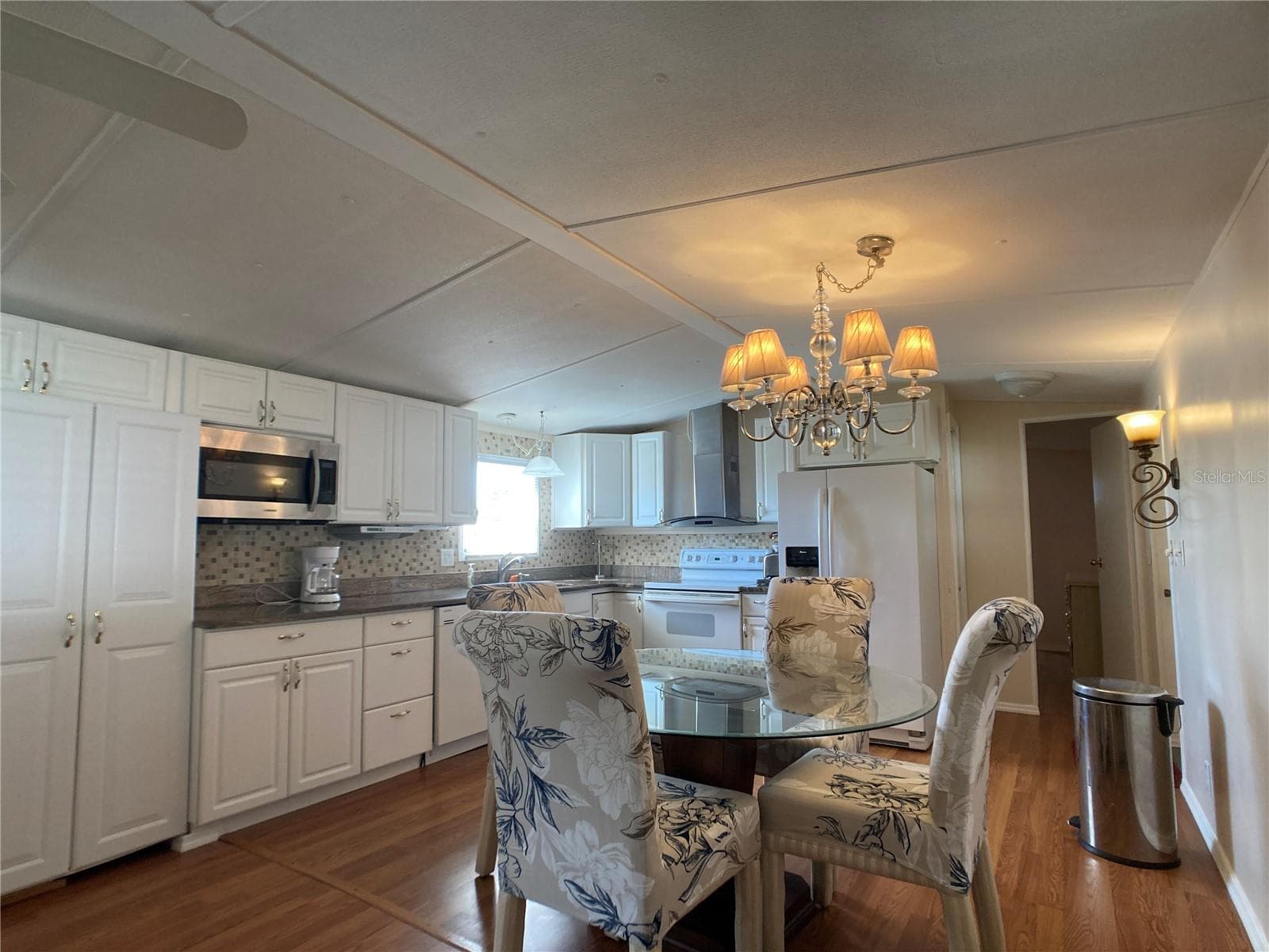 Manufactured Home at 1710 7TH ST SW #44, RUSKIN, photo 32 of 56