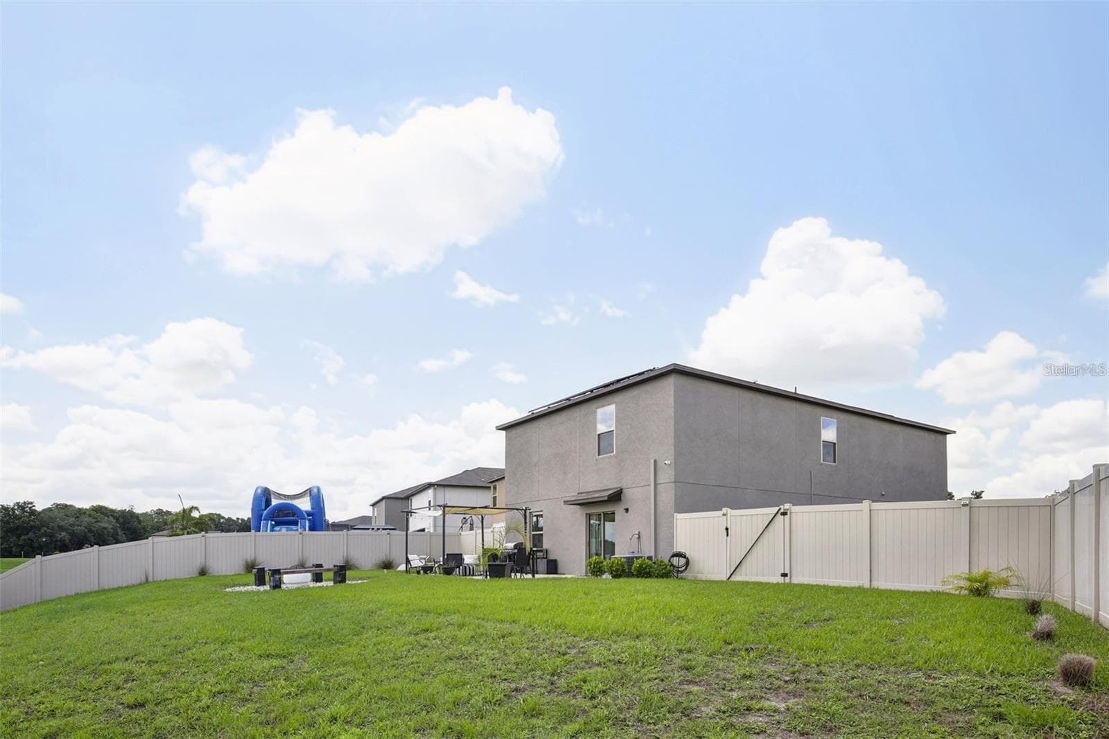 Single Family Residence at 13721 SEA BRIDGE DR, HUDSON, photo 6 of 36
