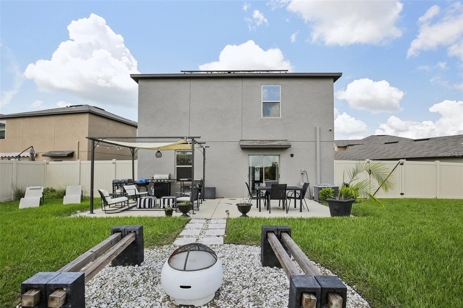 Single Family Residence at 13721 SEA BRIDGE DR, HUDSON, photo 8 of 36