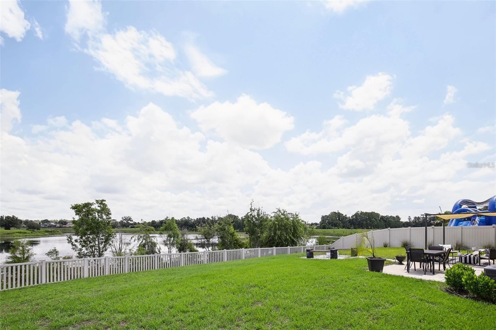 Single Family Residence at 13721 SEA BRIDGE DR, HUDSON, photo 35 of 36