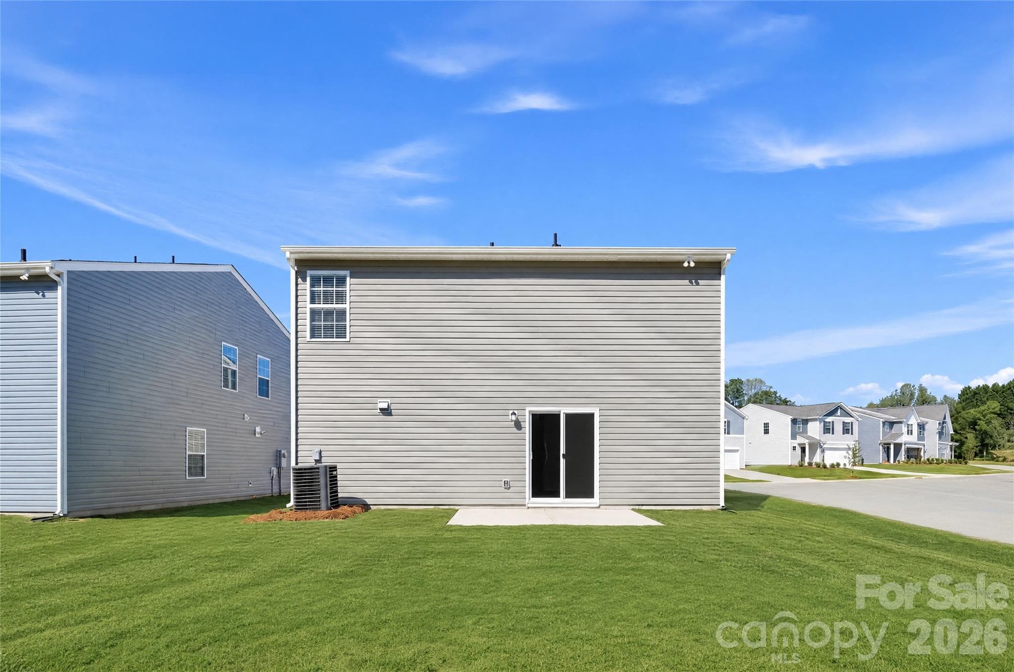 Single Family Residence at 625 Hot Springs Drive, Kannapolis, photo 3 of 11