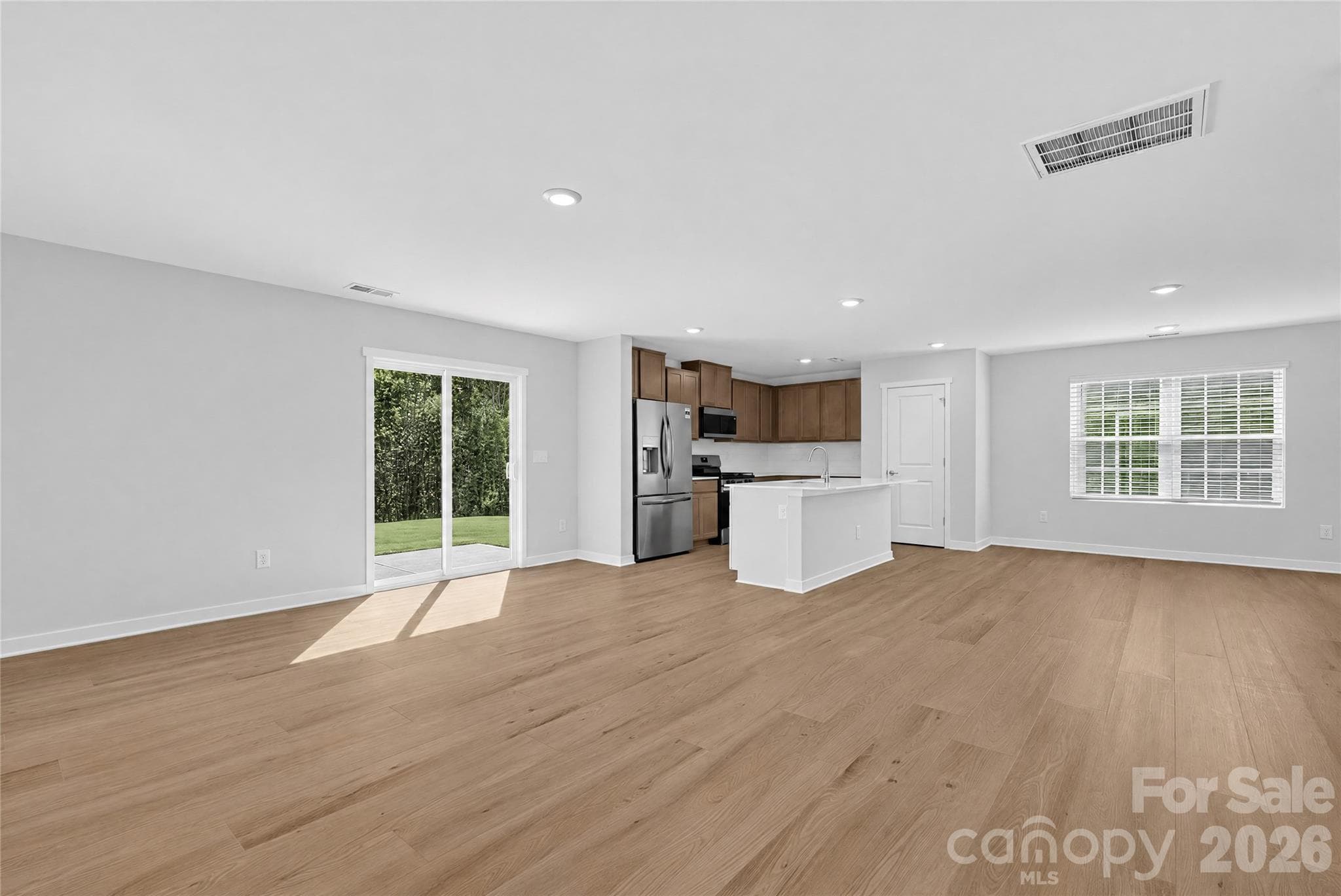 Single Family Residence at 625 Hot Springs Drive, Kannapolis, photo 6 of 11