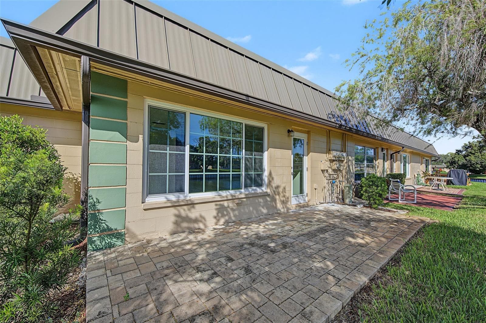 Rear Paver Patio - 4364 SUMMERSUN DR, NEW PORT RICHEY