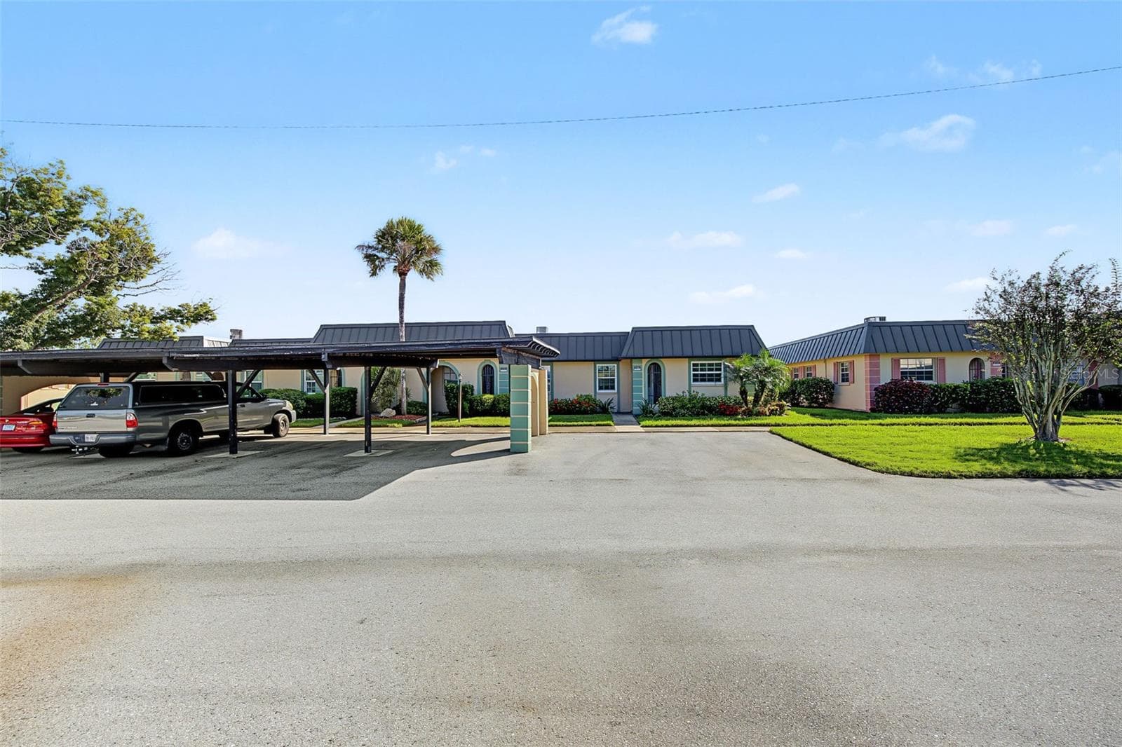 Covered Carport - 4364 SUMMERSUN DR, NEW PORT RICHEY