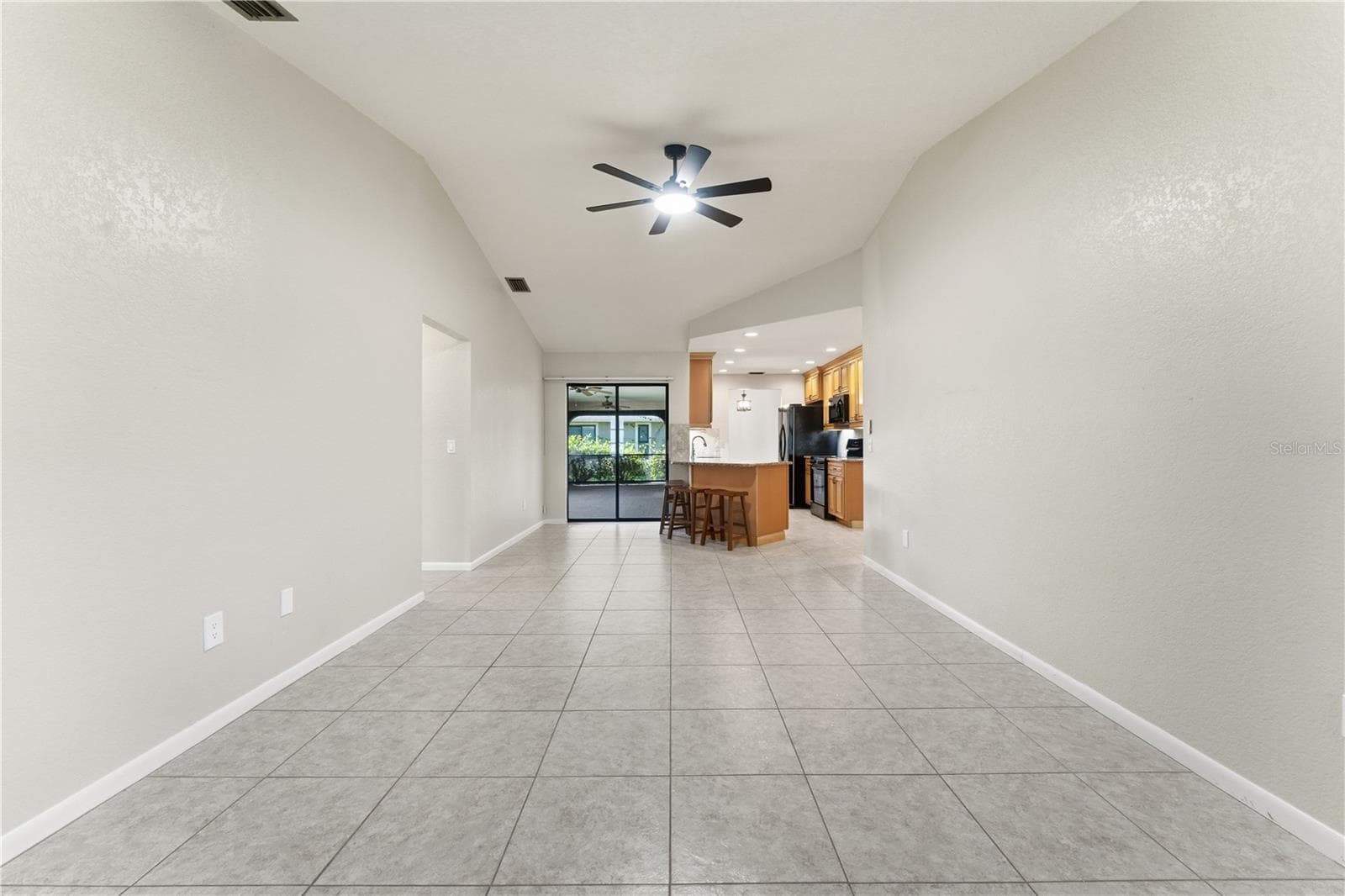 FAMILY ROOM - 1478 NAVIGATOR RD, PUNTA GORDA