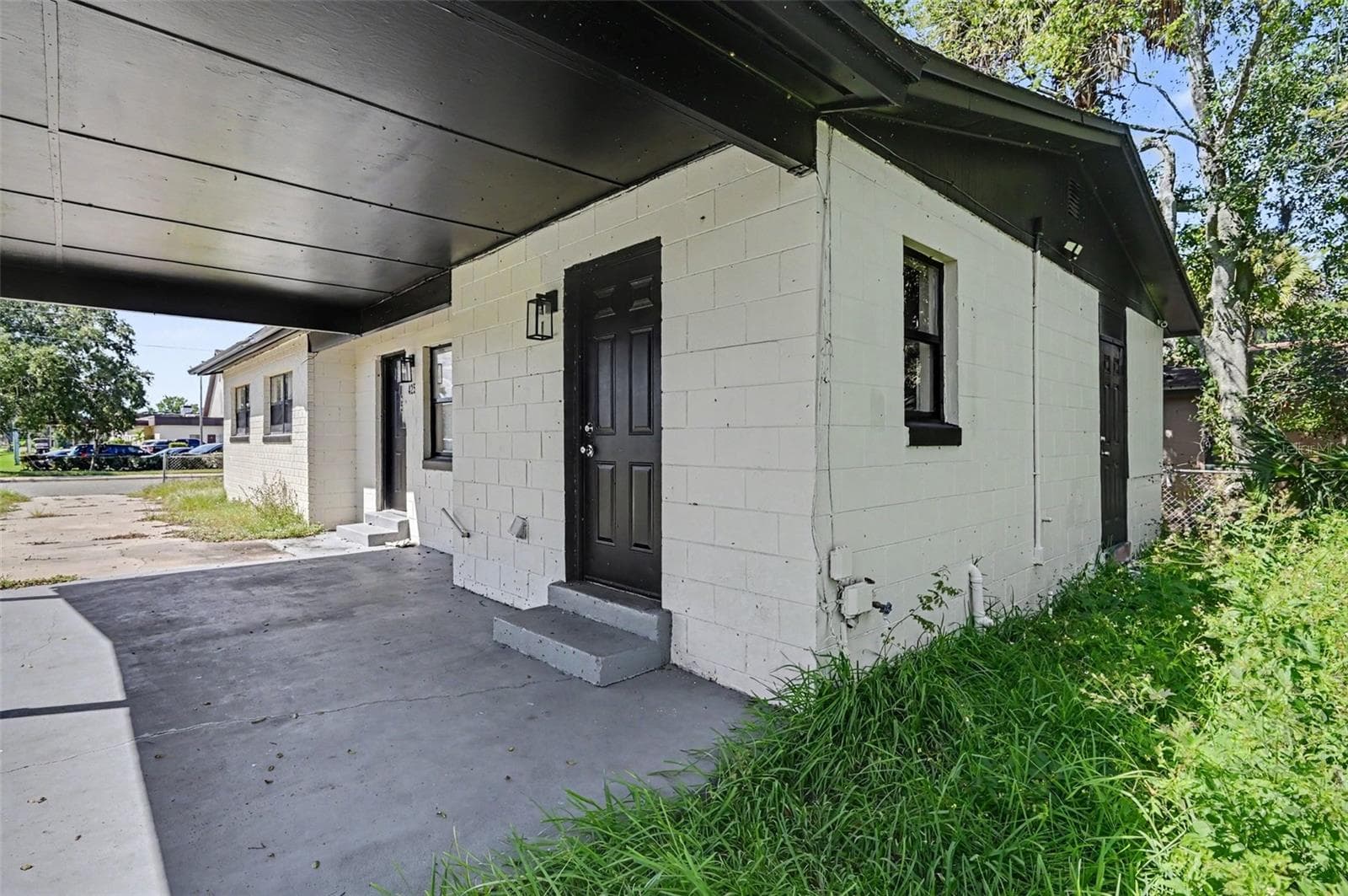 Single Family Residence at 425 WALNUT ST, DAYTONA BEACH, photo 4 of 22