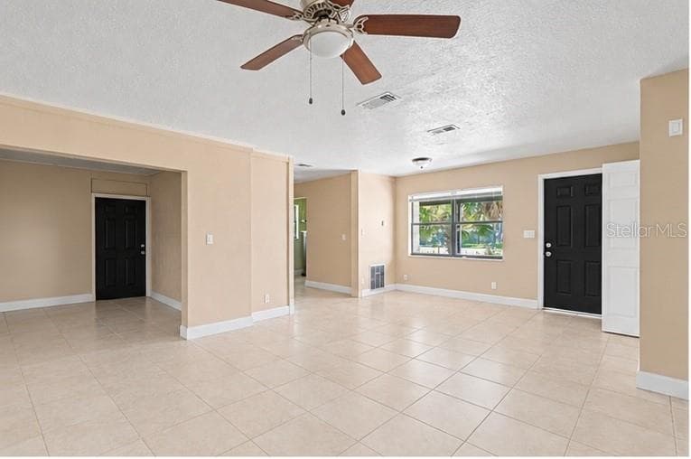 Single Family Residence at 425 WALNUT ST, DAYTONA BEACH, photo 7 of 22