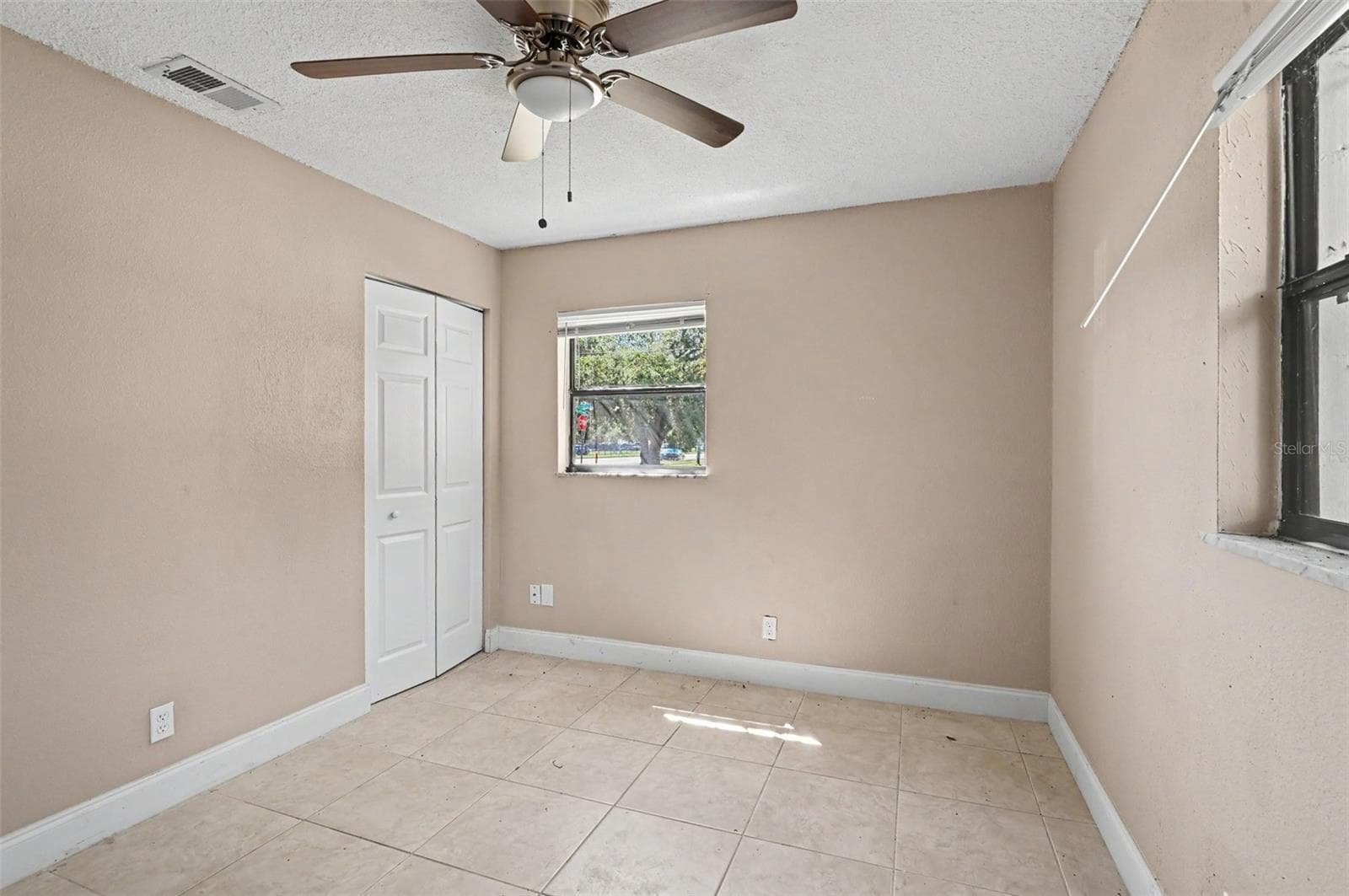 Single Family Residence at 425 WALNUT ST, DAYTONA BEACH, photo 20 of 22