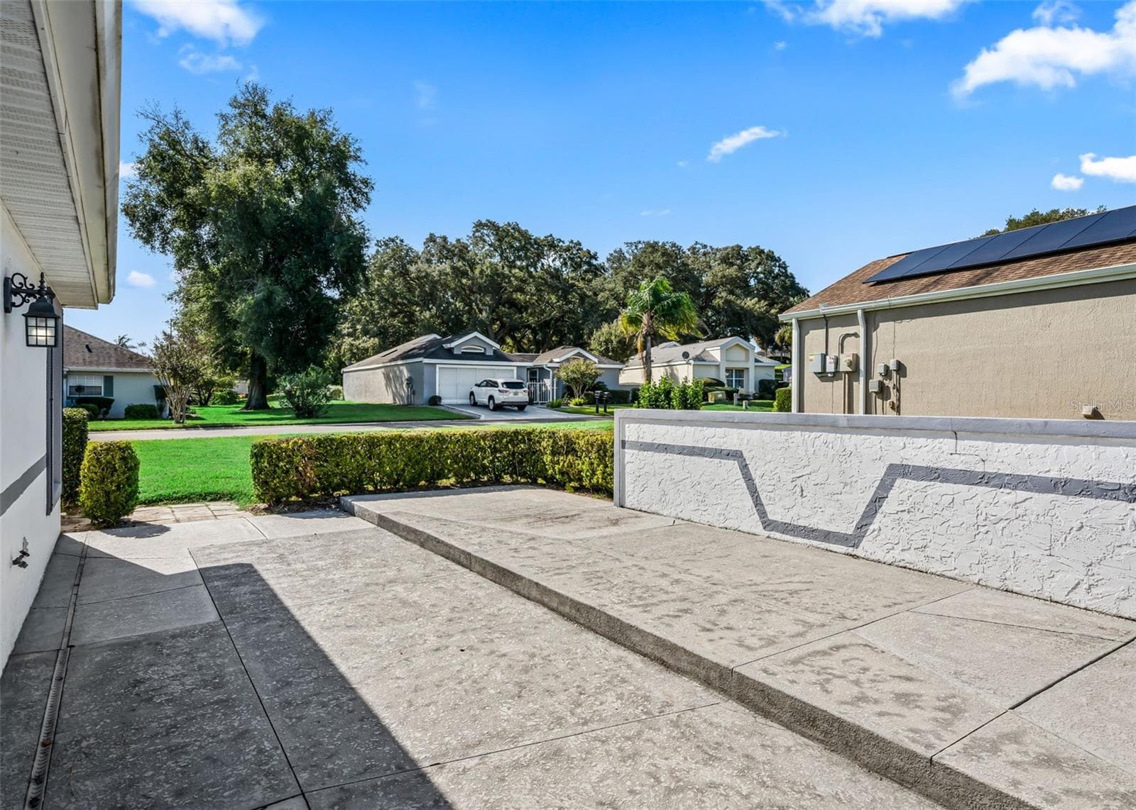 back patio - 17864 SE 115TH CT, SUMMERFIELD