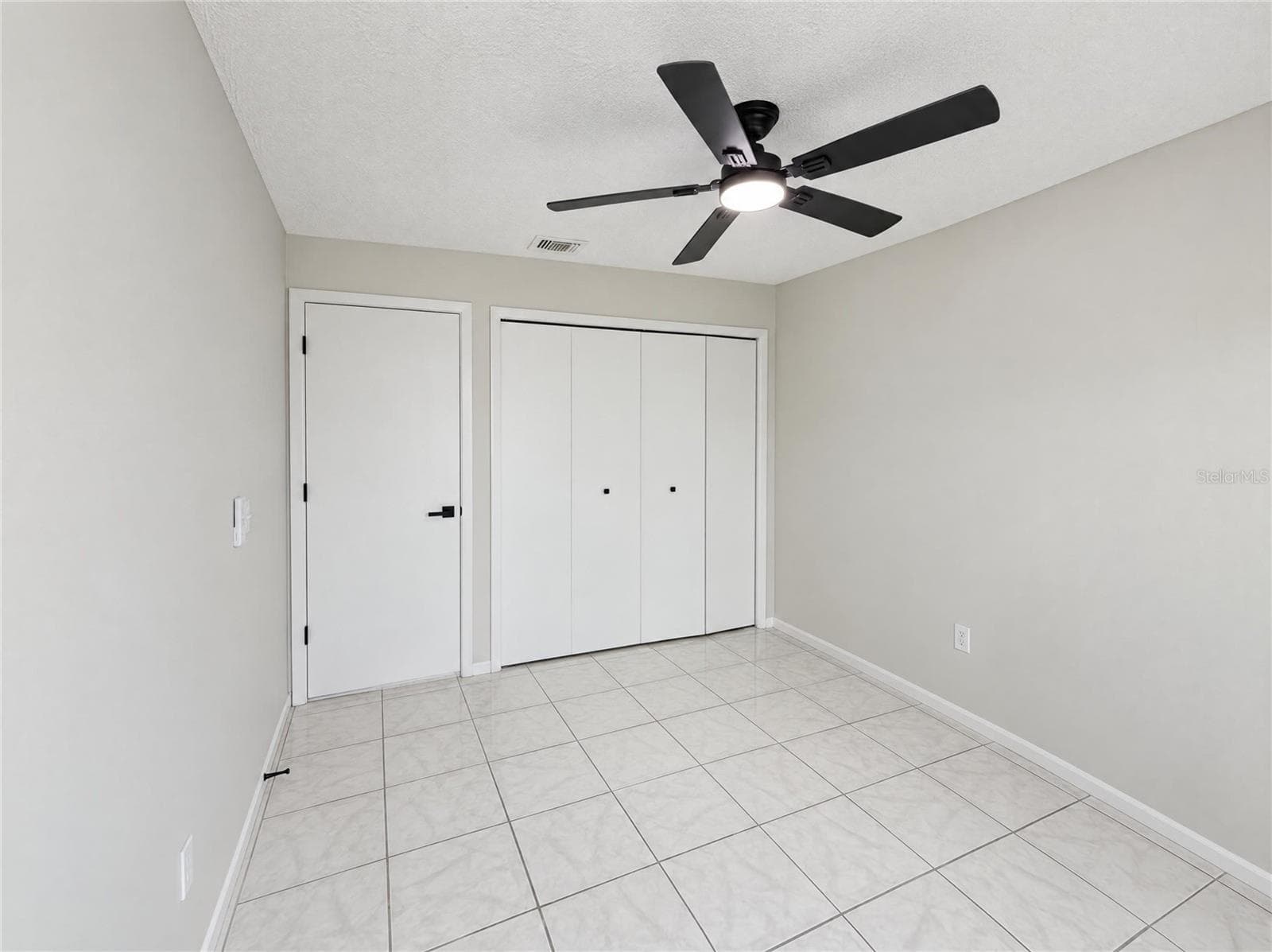 Single Family Residence at 1572 DEERFIELD AVE, DELTONA, photo 12 of 21