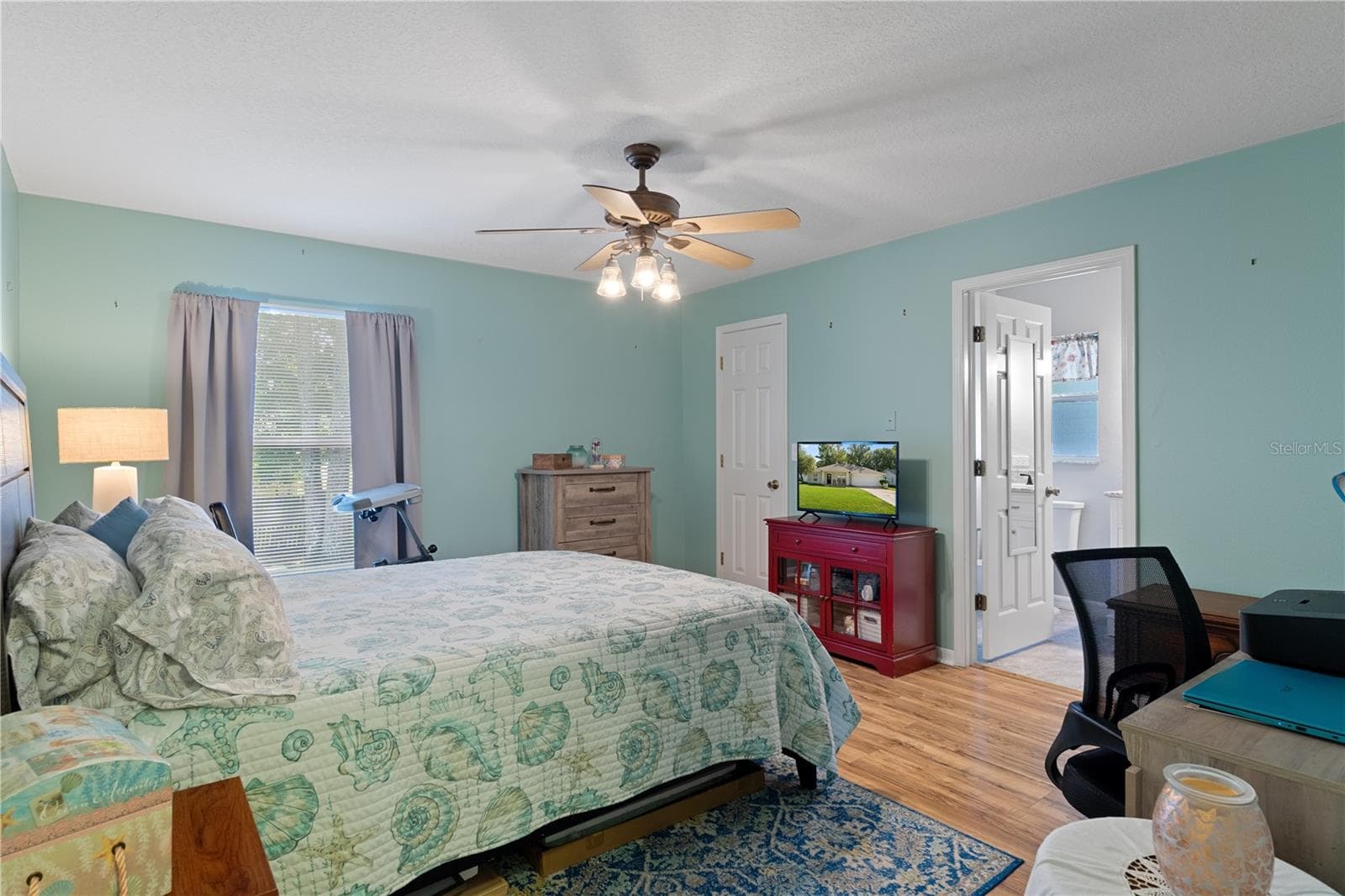 Primary suite - 513 OAKHILL CT, BROOKSVILLE