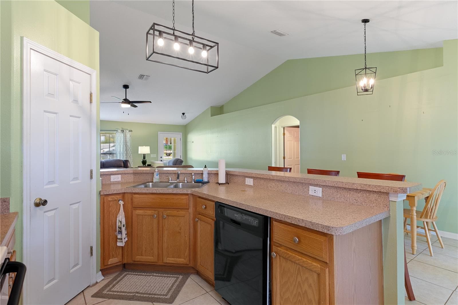 Single Family Residence at 513 OAKHILL CT, BROOKSVILLE, photo 16 of 32