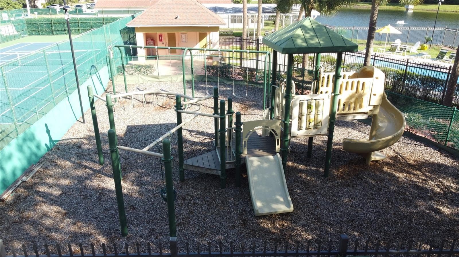 Master Bed - 16409 COOPERS HAWK AVE, CLERMONT