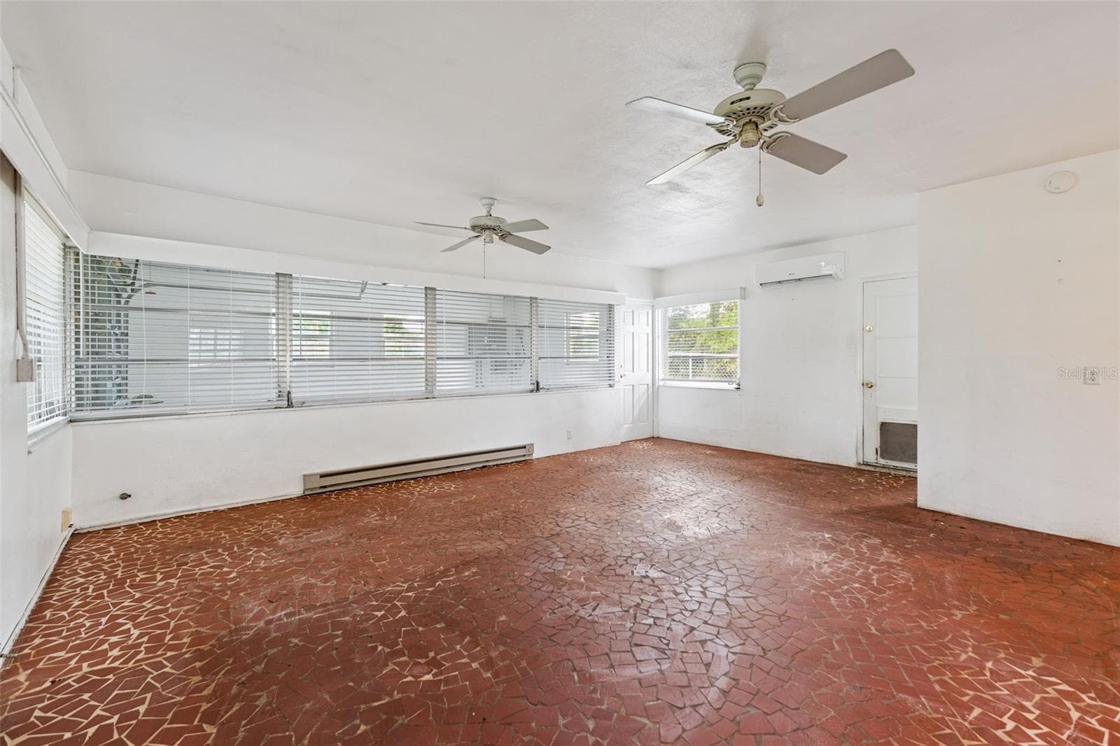 Generously sized four season room - 803 HILLSIDE AVE, LAKE WALES
