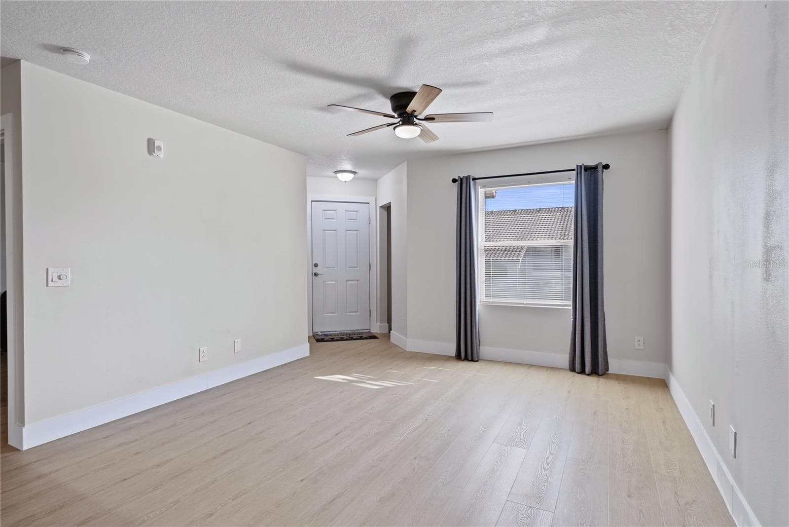Condominium at 3024 PARKWAY BLVD #304, KISSIMMEE, photo 5 of 27