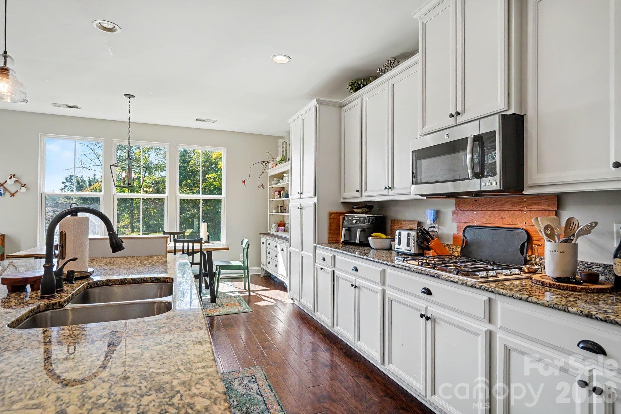 Single Family Residence at 8414 Early Bird Way, Mint Hill, photo 17 of 48