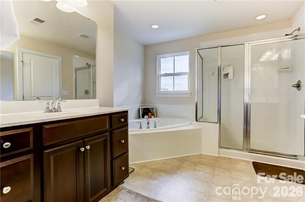 Single Family Residence at 8414 Early Bird Way, Mint Hill, photo 33 of 48
