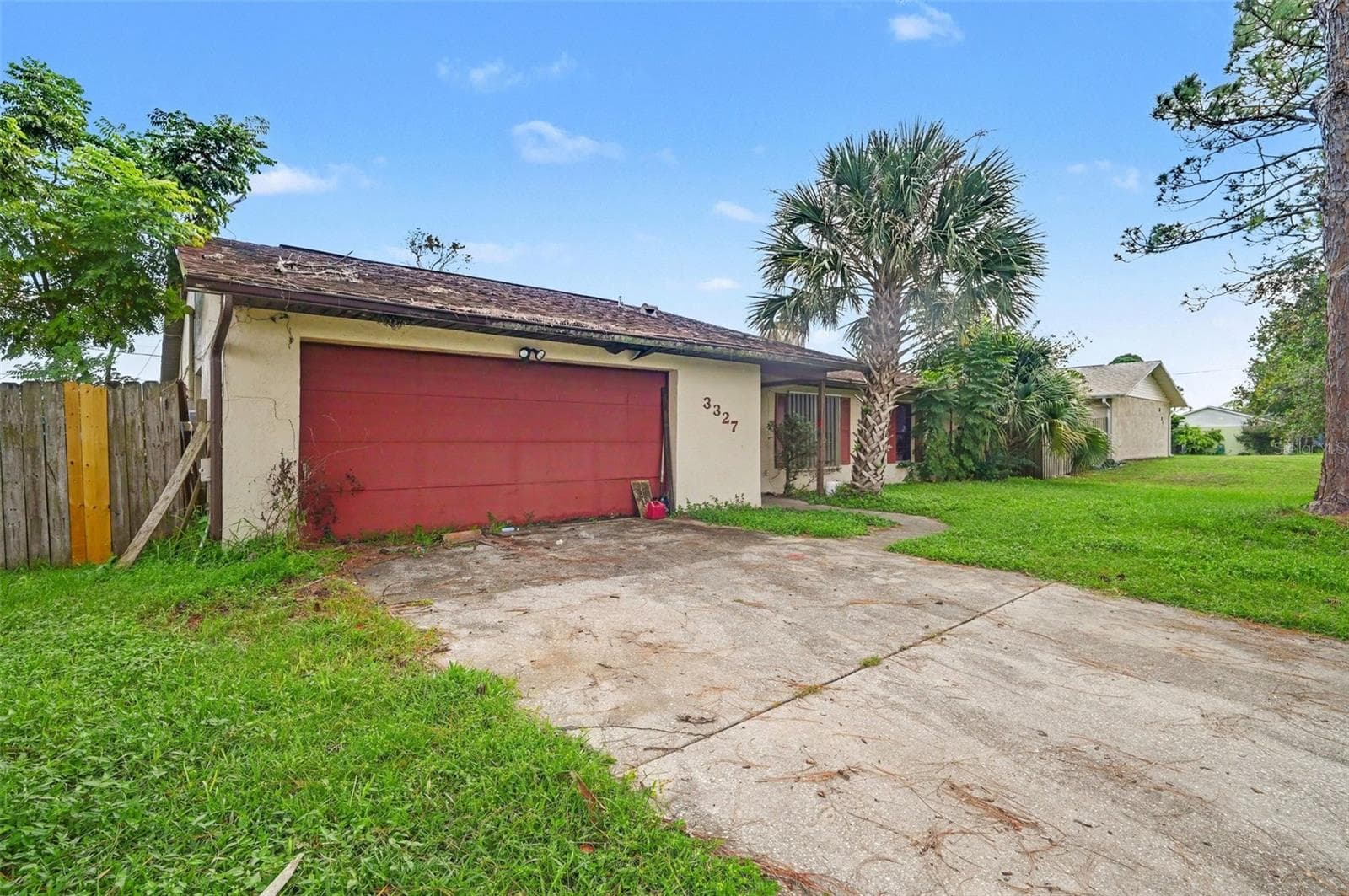 Single Family Residence at 3327 VICTORY PALM DR, EDGEWATER, photo 2 of 10