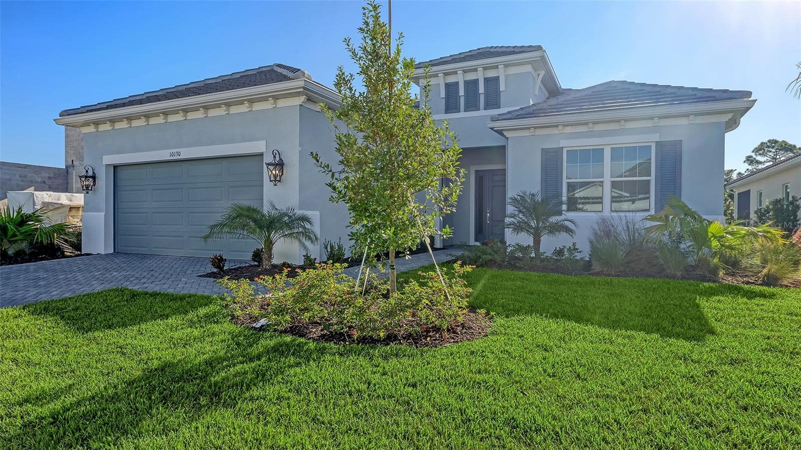 Single Family Residence at 10130 CRYSTAL ISLES CIR, SARASOTA, photo 2 of 48