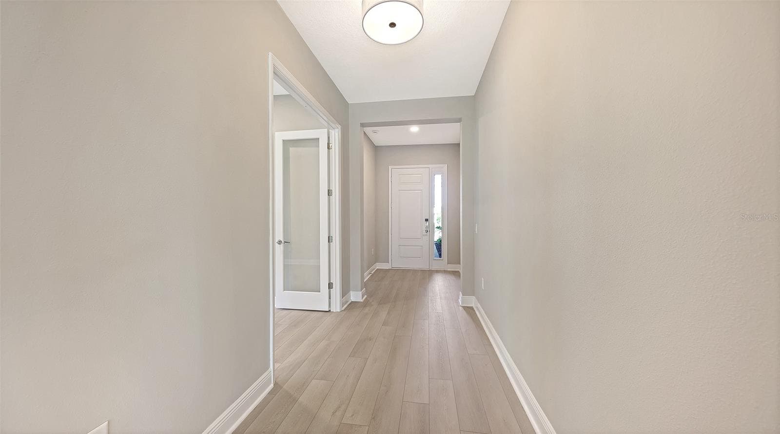Single Family Residence at 10130 CRYSTAL ISLES CIR, SARASOTA, photo 19 of 48