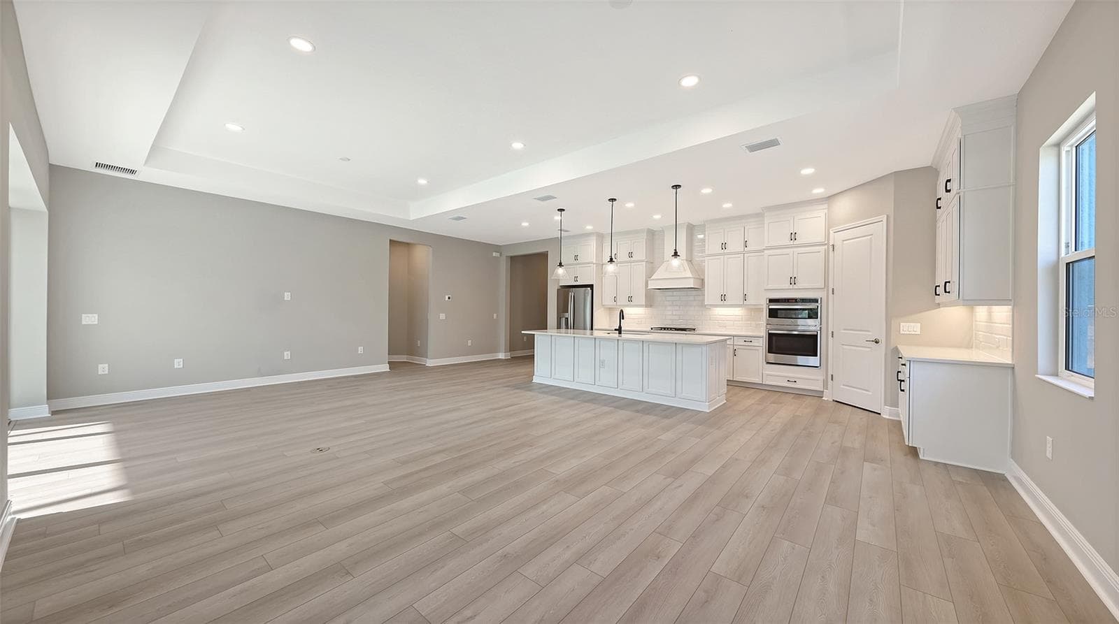 Single Family Residence at 10130 CRYSTAL ISLES CIR, SARASOTA, photo 26 of 48