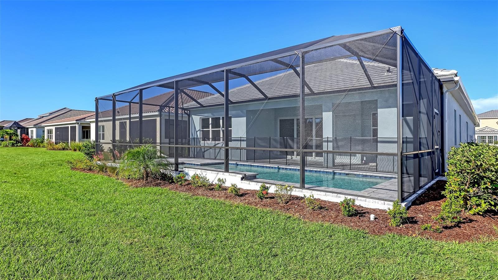 Single Family Residence at 10130 CRYSTAL ISLES CIR, SARASOTA, photo 46 of 48