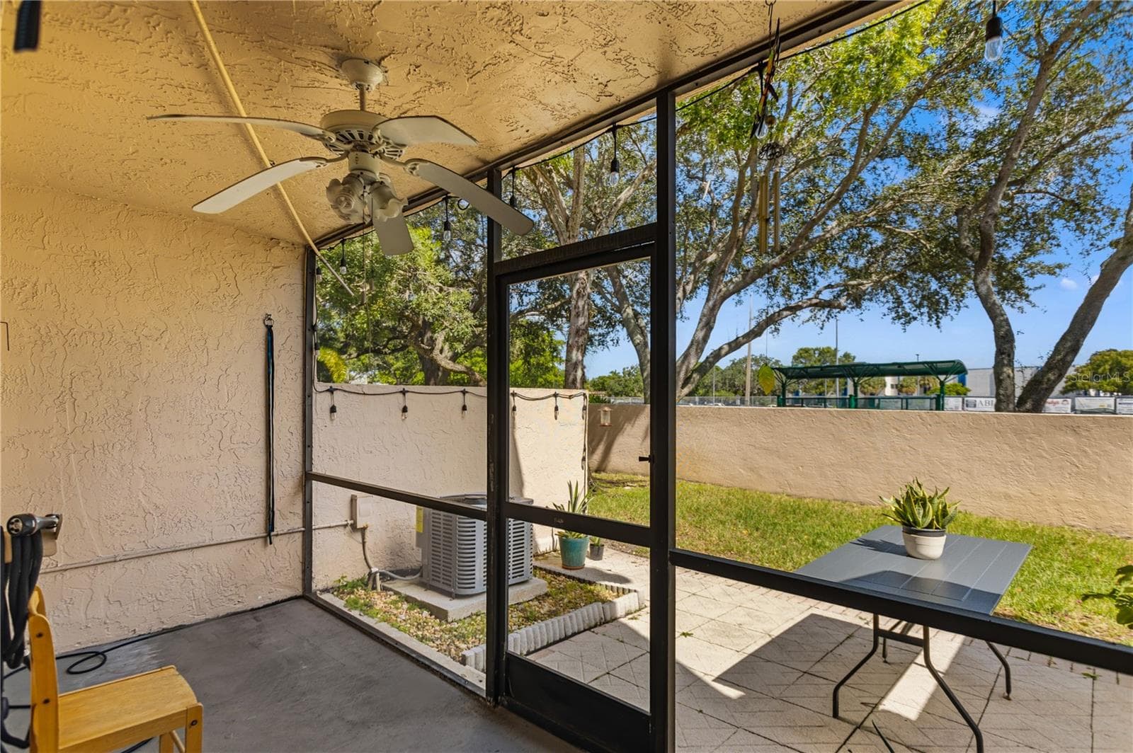 Townhouse at 10803 CYPRESS GLEN DR, CORAL SPRINGS, photo 28 of 60