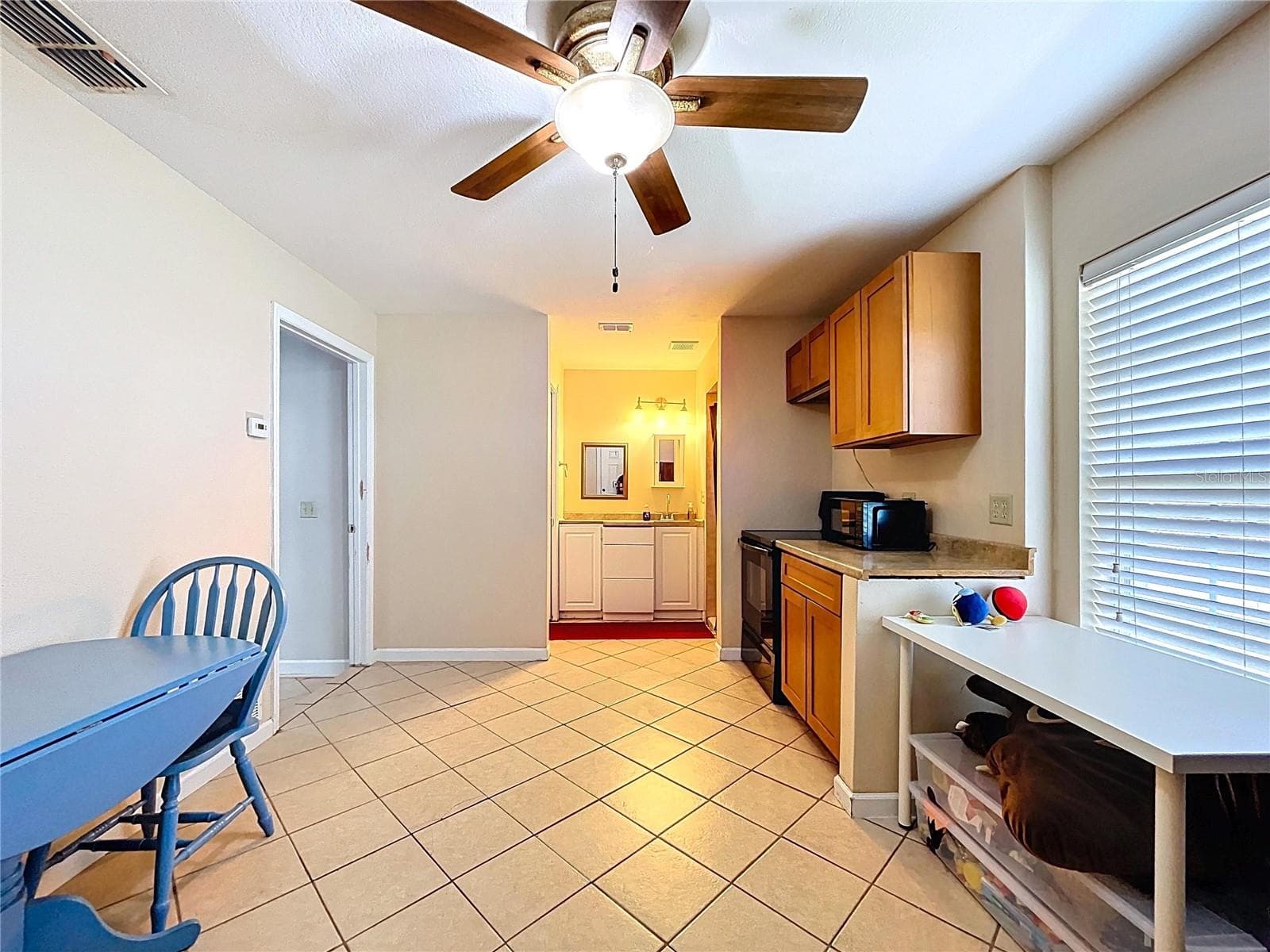 ILS kitchenette - 3108 TOM MATTHEWS RD, LAKELAND