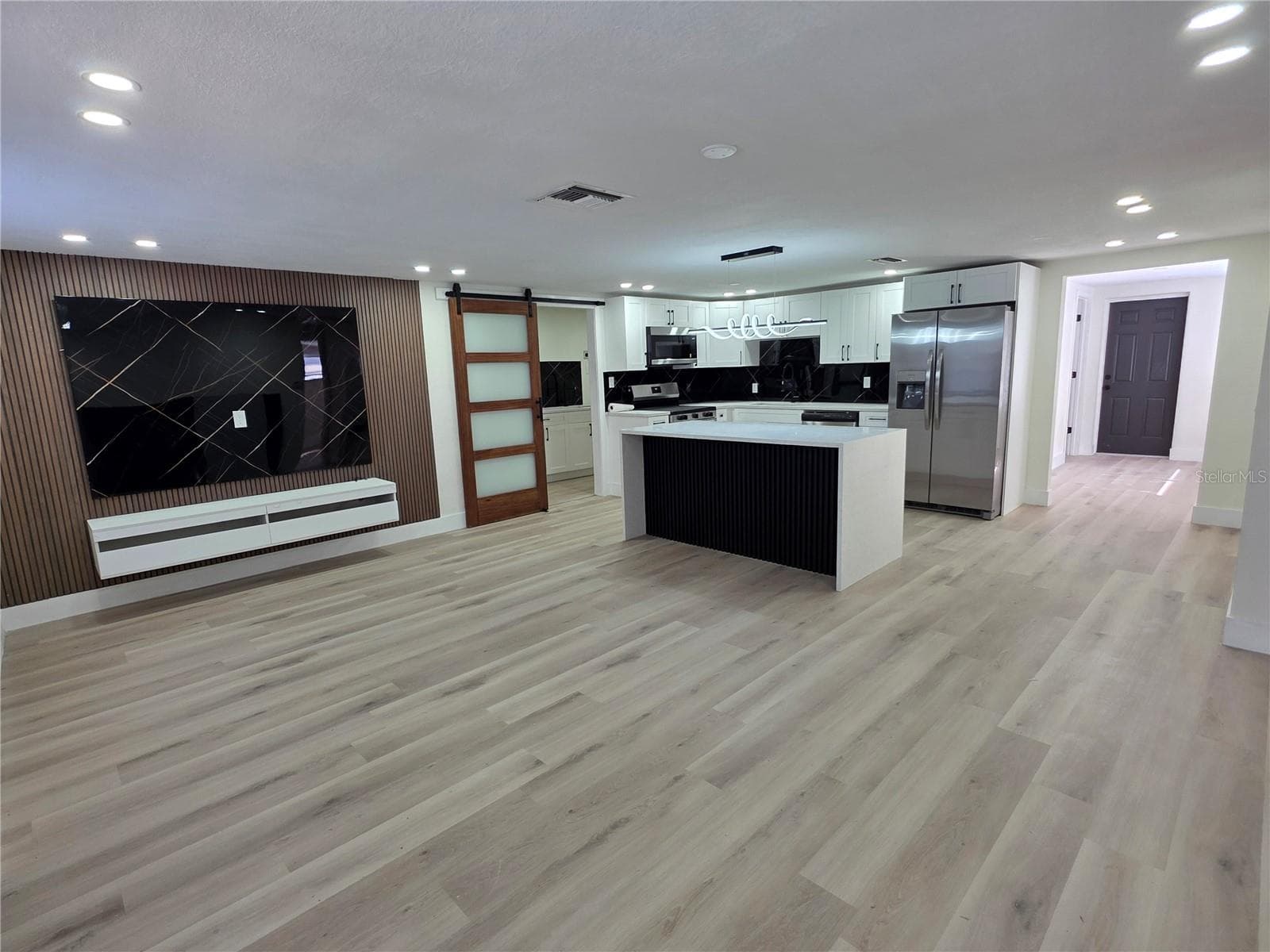 Single Family Residence at 2910 MATCHLOCK DR, HOLIDAY, photo 6 of 28