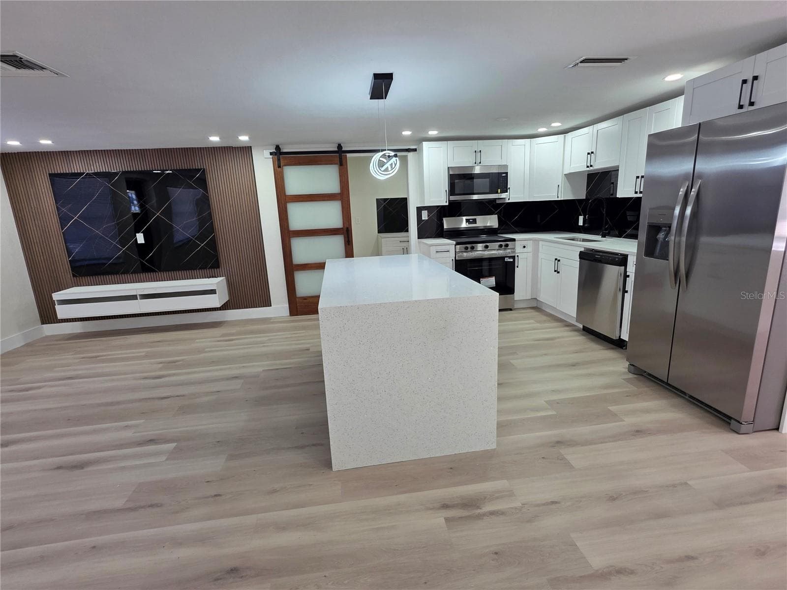 Single Family Residence at 2910 MATCHLOCK DR, HOLIDAY, photo 7 of 28