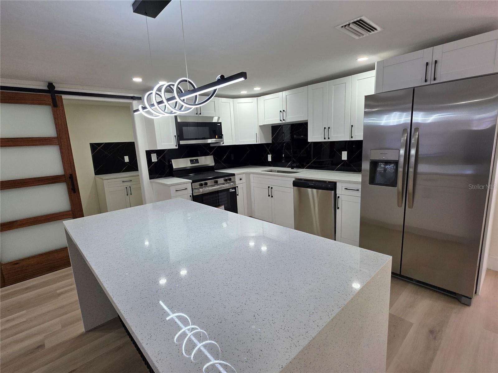 Single Family Residence at 2910 MATCHLOCK DR, HOLIDAY, photo 9 of 28