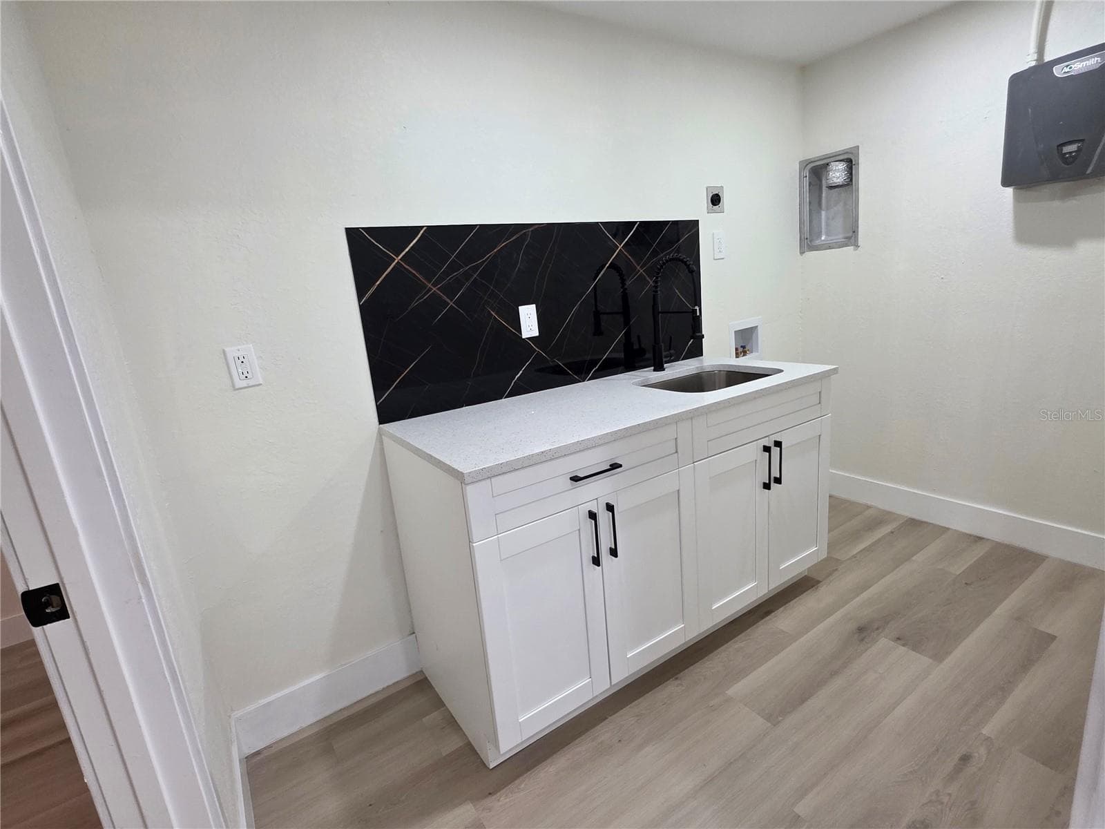 Single Family Residence at 2910 MATCHLOCK DR, HOLIDAY, photo 10 of 28
