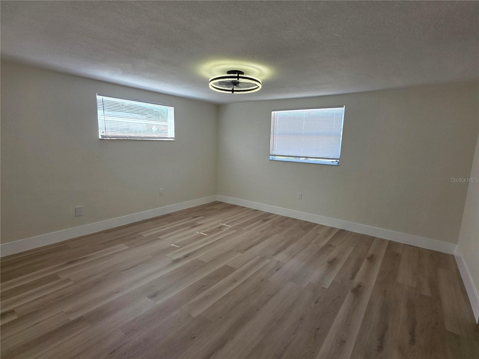 Single Family Residence at 2910 MATCHLOCK DR, HOLIDAY, photo 21 of 28