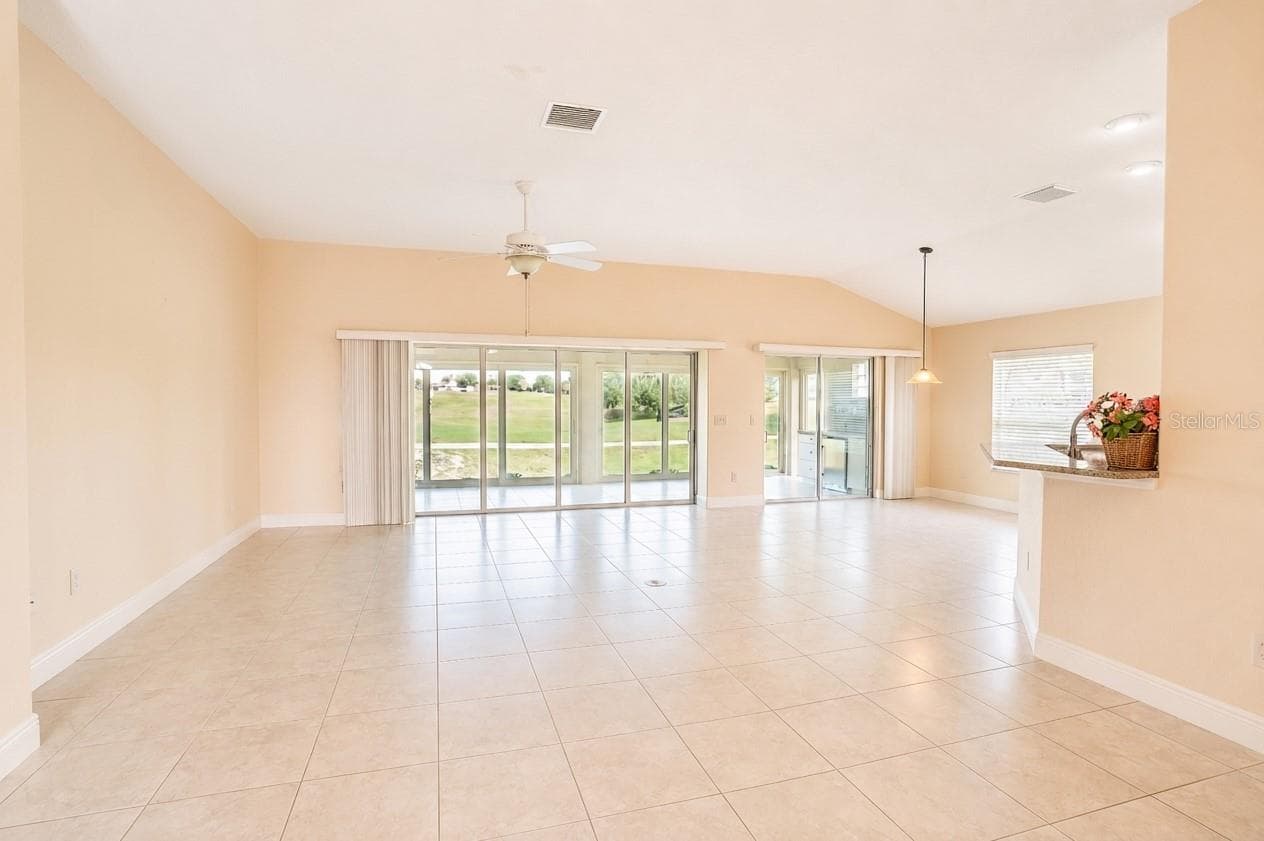 Single Family Residence at 2696 MIDLAND TER, THE VILLAGES, photo 9 of 42