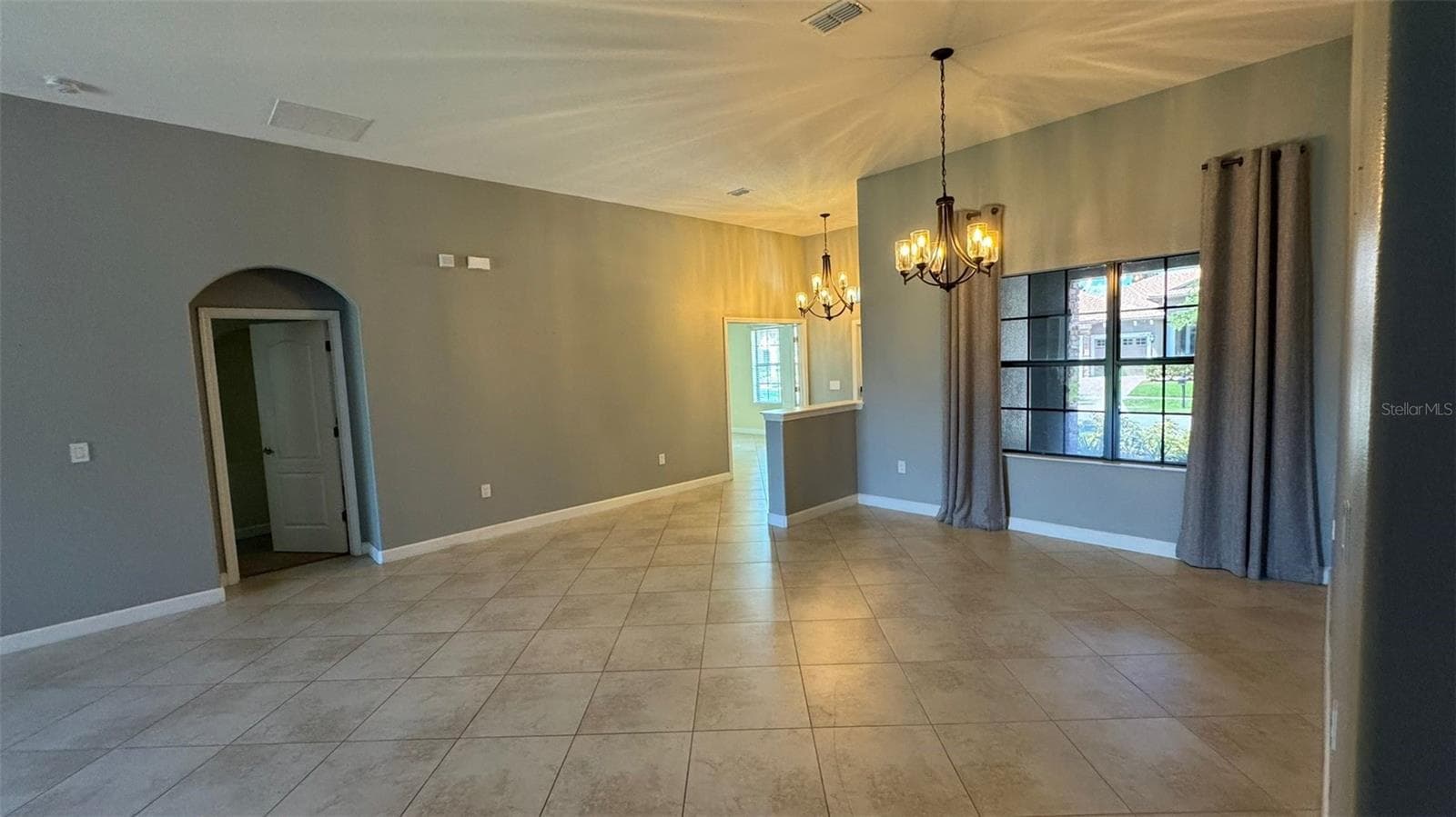 Single Family Residence at 1428 DEUCE CIR, DAVENPORT, photo 10 of 51