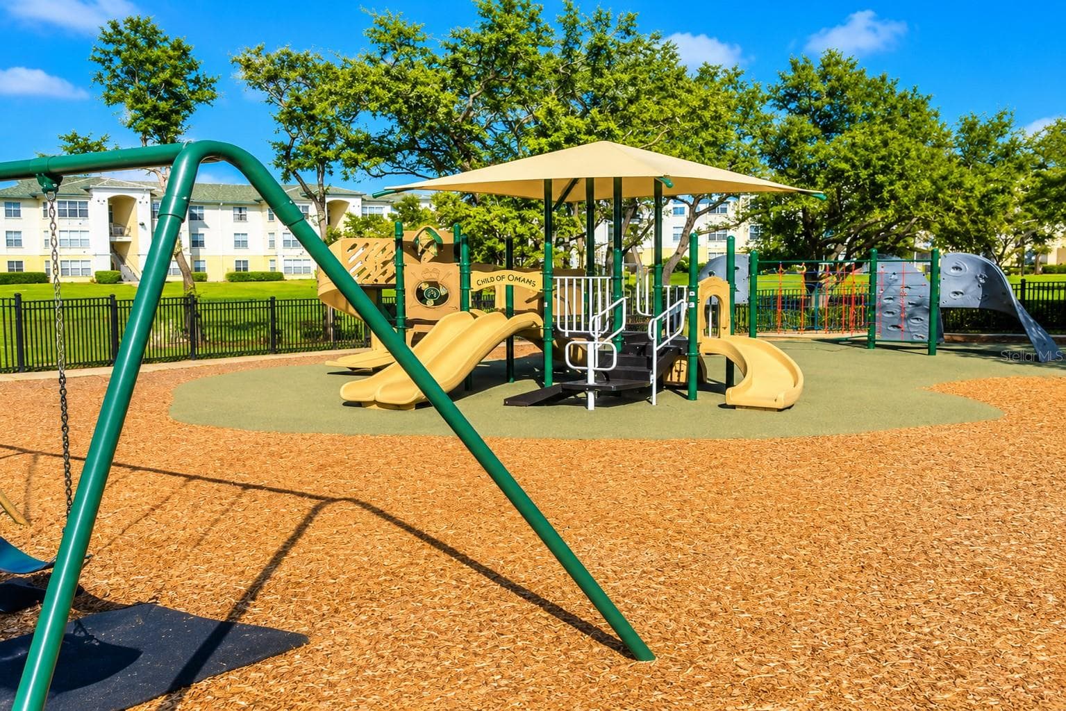 Kids playground - 8815 DUNES CT #105, KISSIMMEE