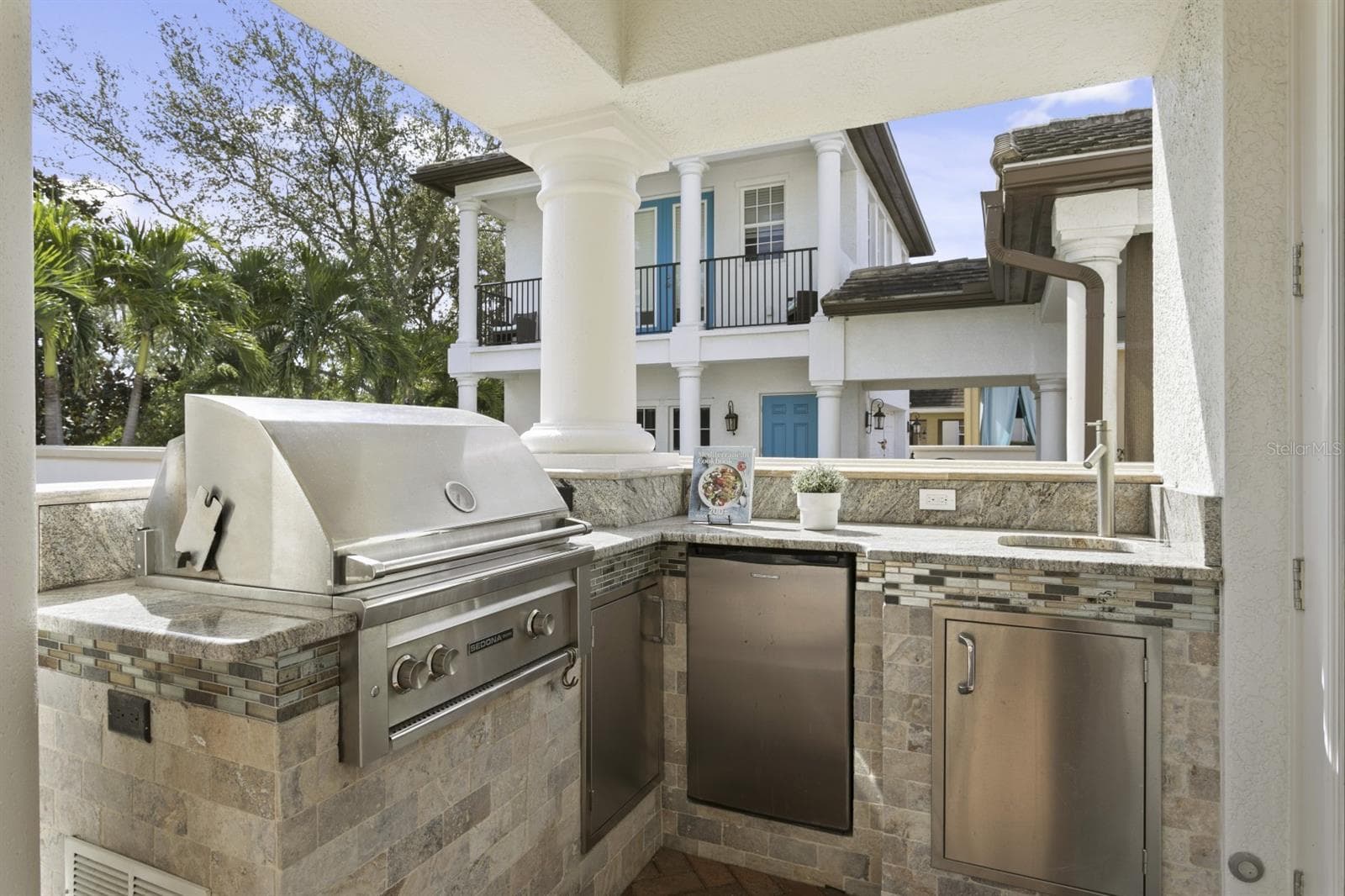 Single Family Residence at 6123 YEATS MANOR DR, TAMPA, photo 49 of 52