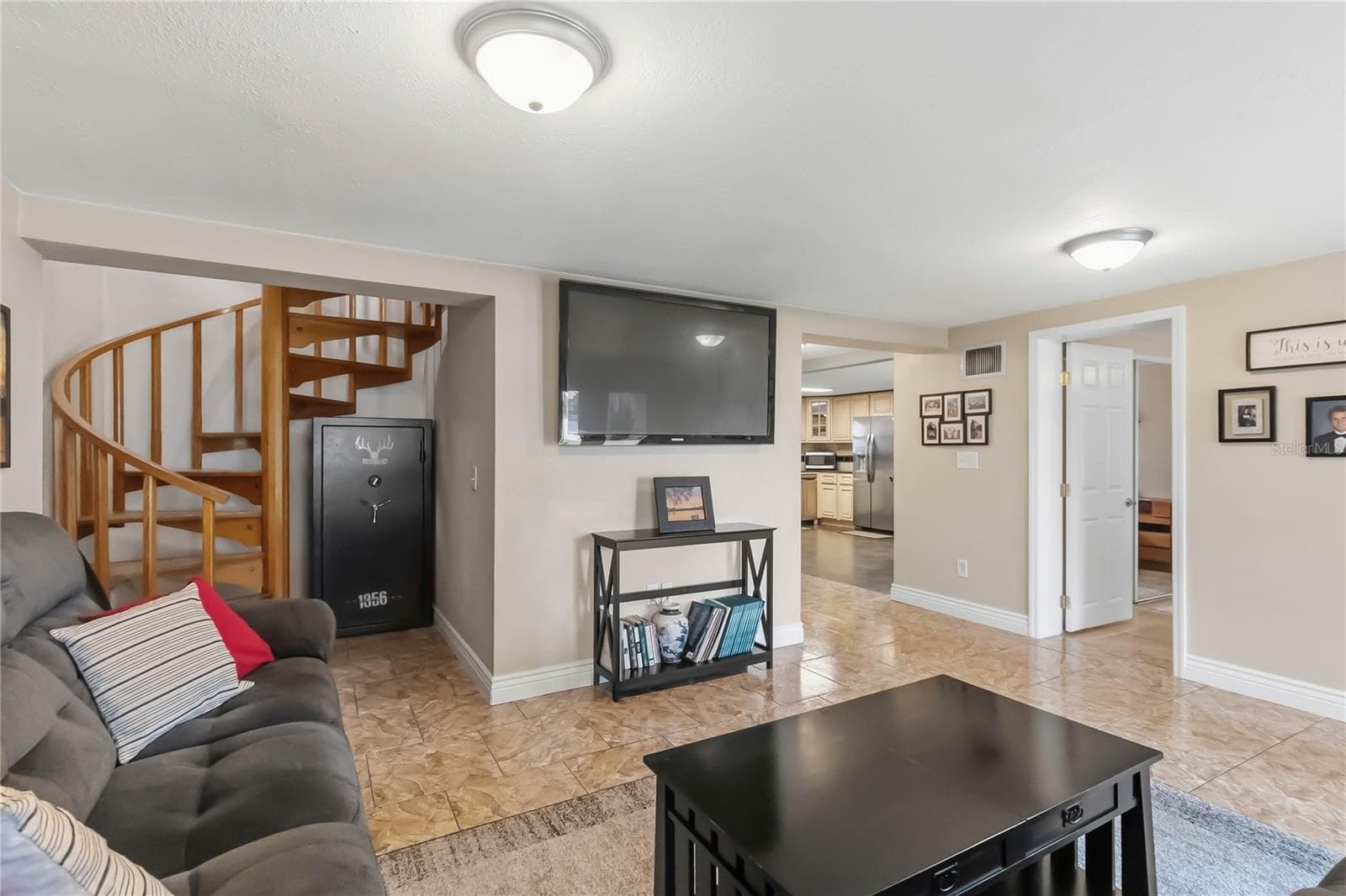 Single Family Residence at 619 GATLIN AVE, ORLANDO, photo 14 of 69