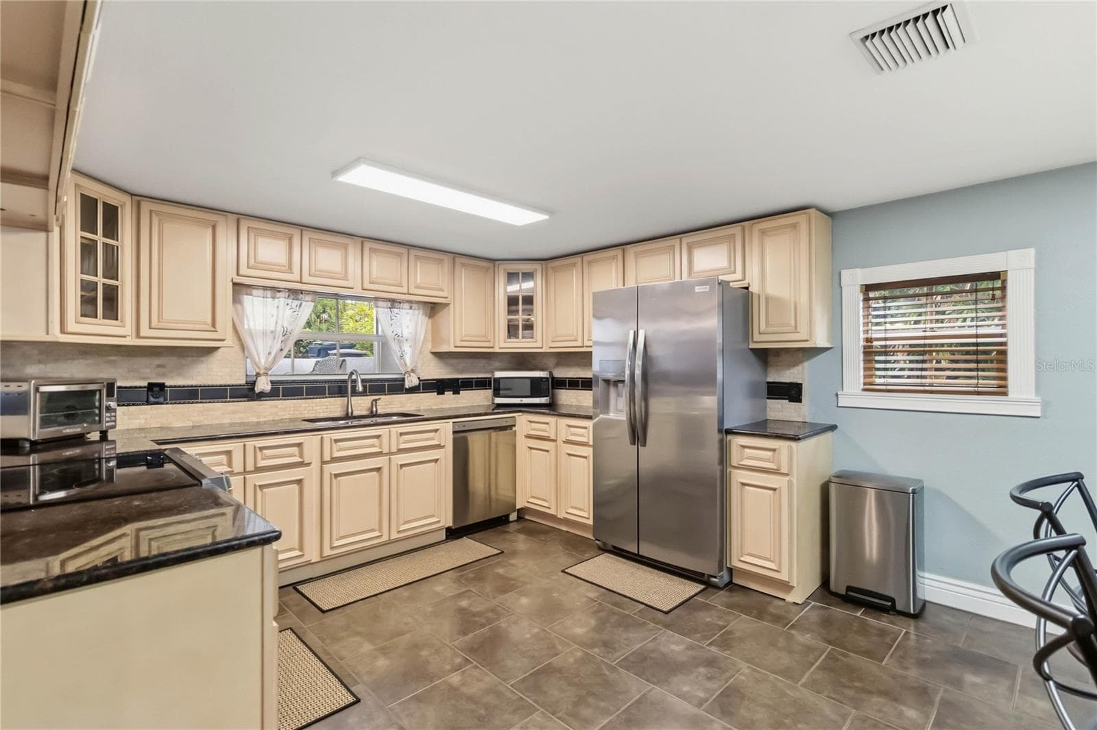 Single Family Residence at 619 GATLIN AVE, ORLANDO, photo 19 of 69