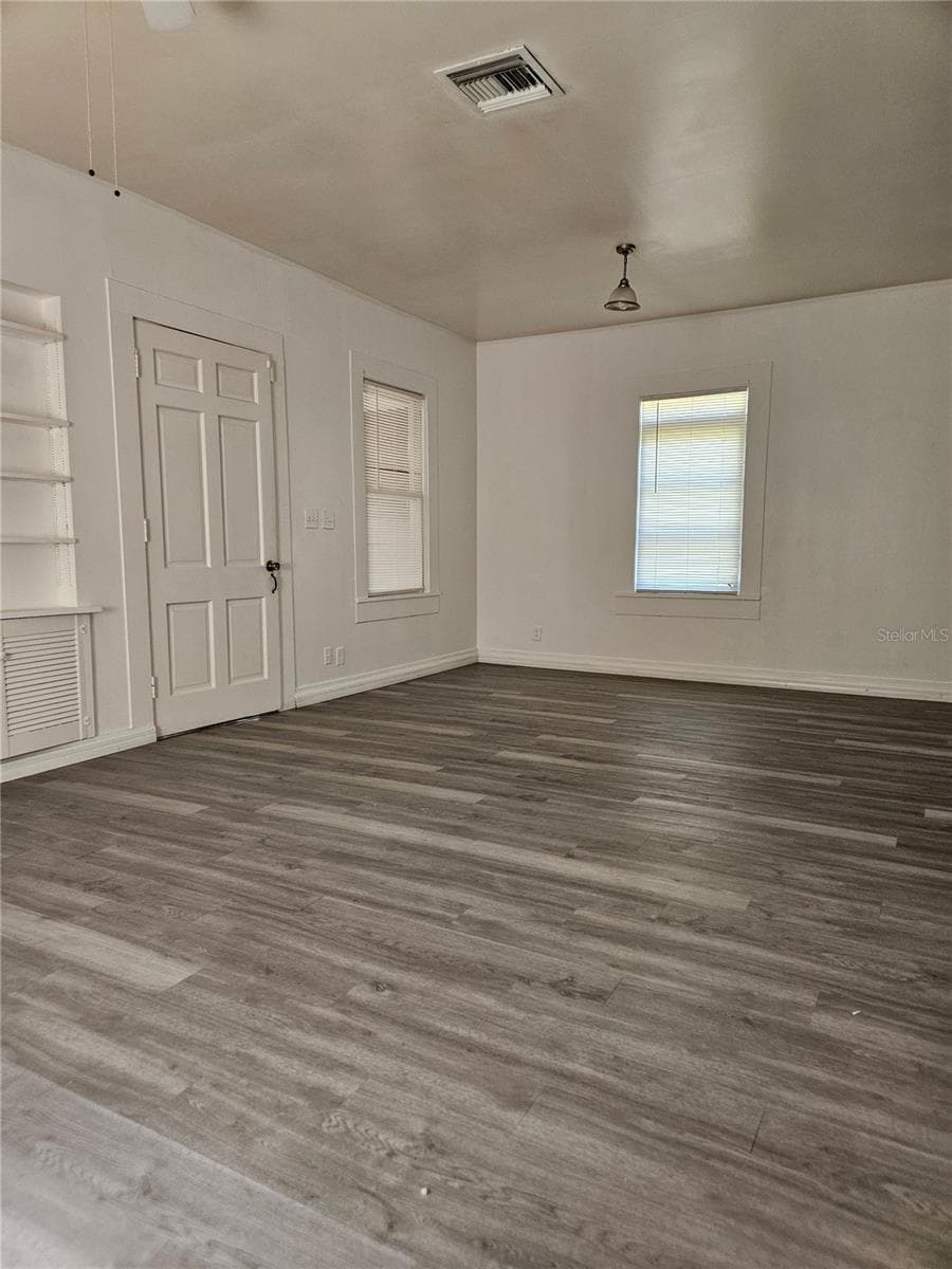 Single Family Residence at 3709 N 12TH ST, TAMPA, photo 4 of 24
